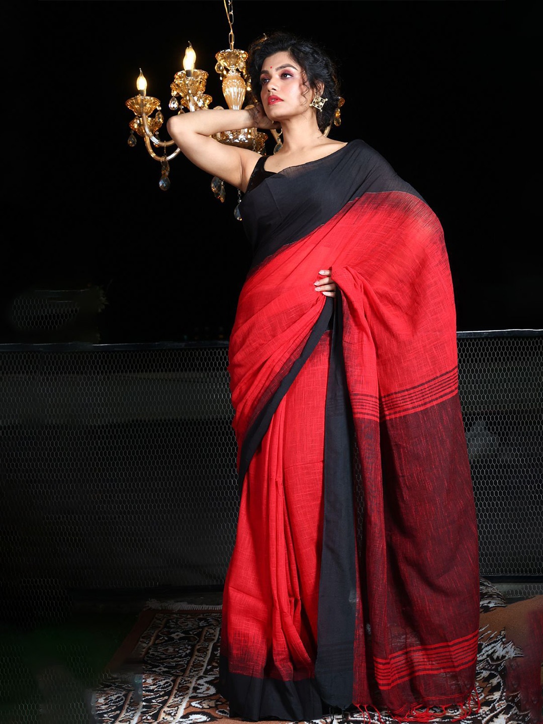 

Charukriti Women Pure Cotton Ikat Saree, Red