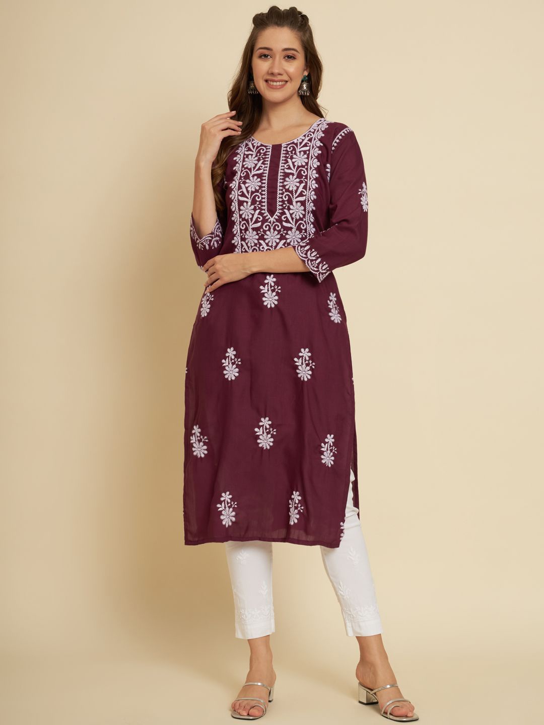 

HERE&NOW Women Floral Embroidered Thread Work Kurta, Purple