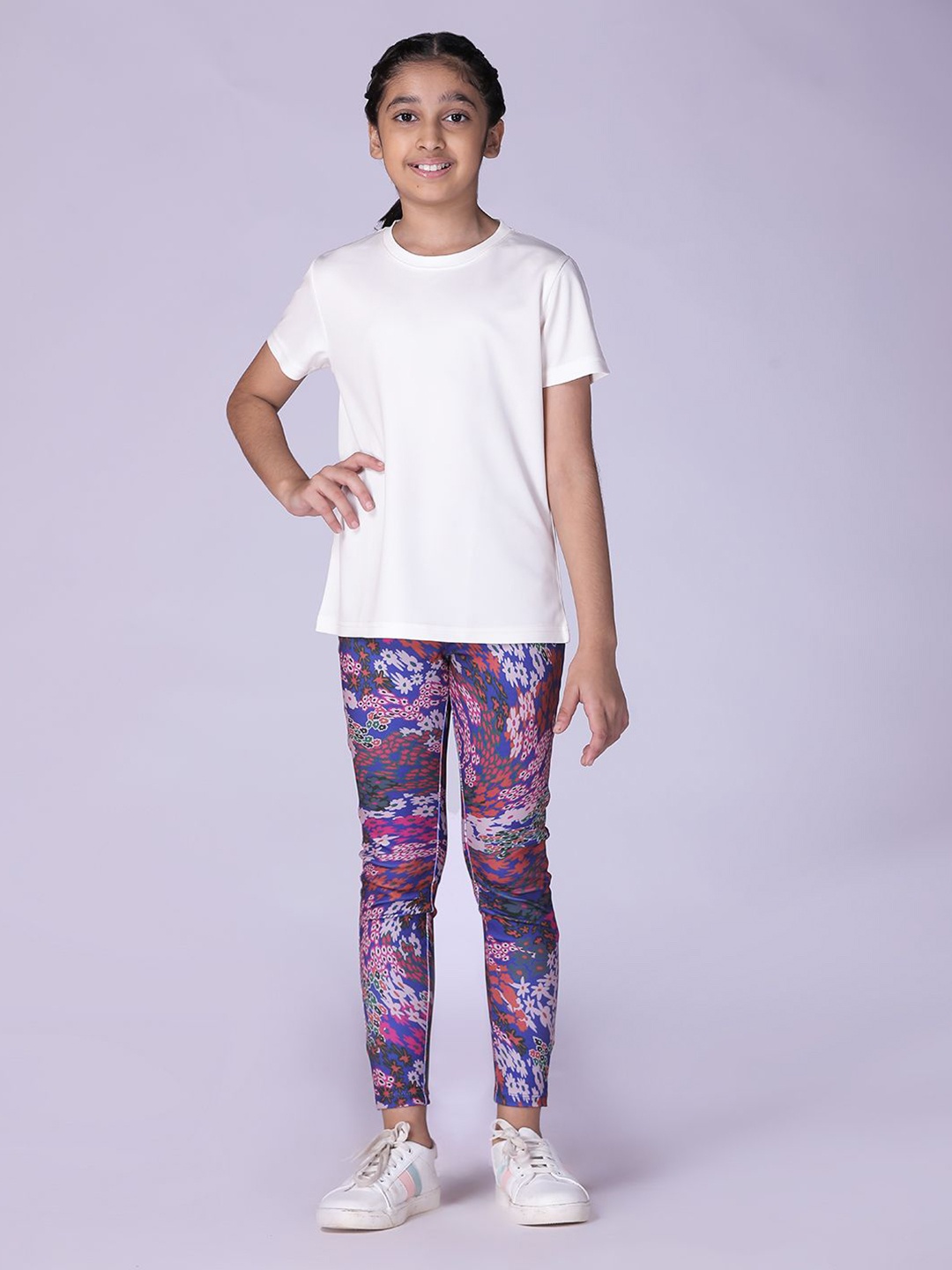 

UMILDO Girls Round Neck T-shirt with Leggings, Off white