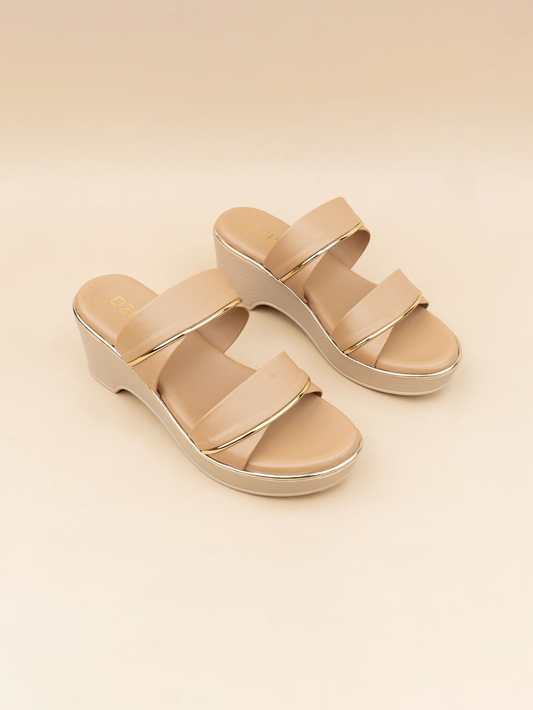

Ozuri Women Round Toe Wedge Sandals, Beige