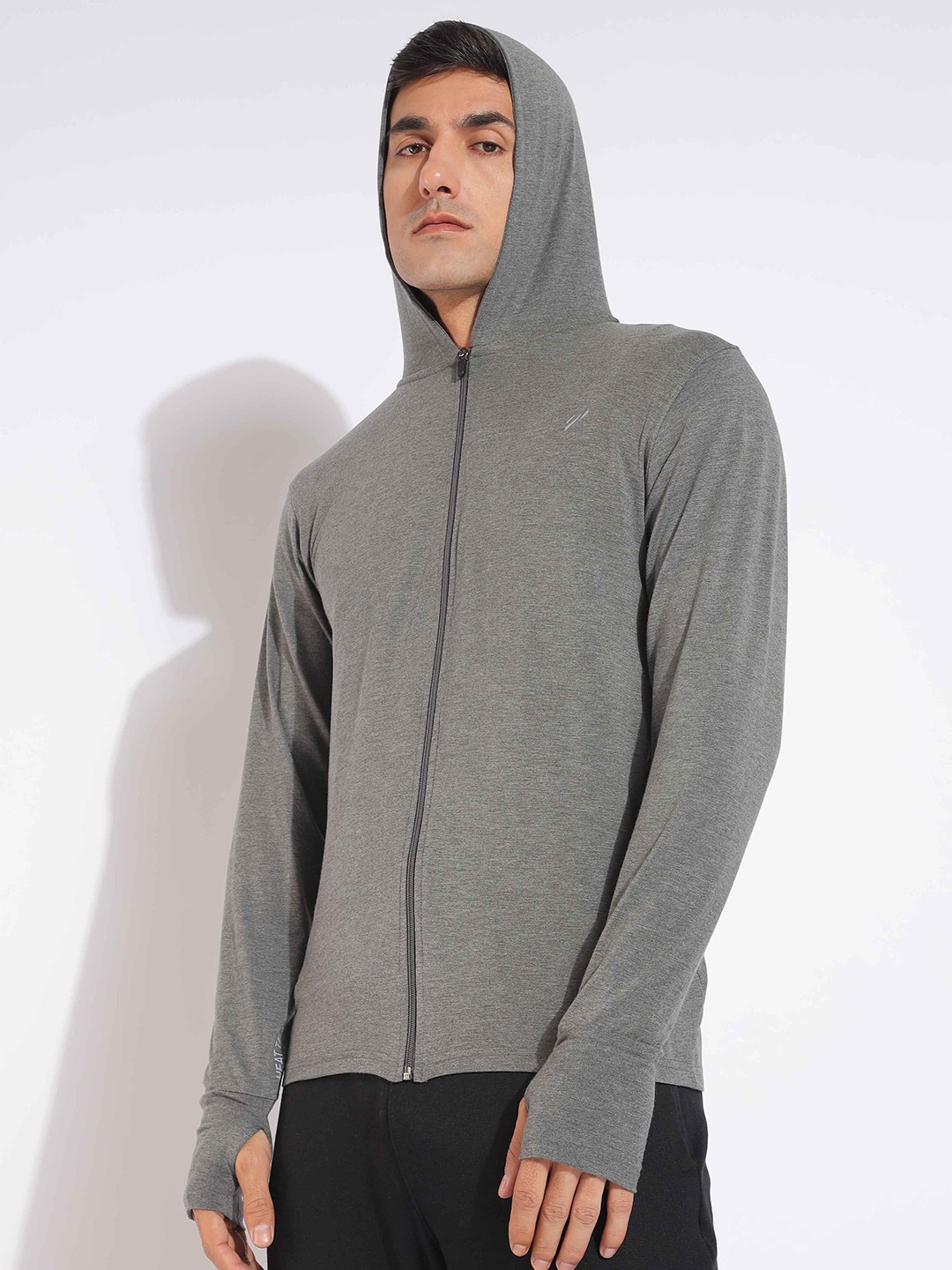 

BLUE TYGA Men without Lightweight Antimicrobial Sporty Jacket with Embroidered, Off white