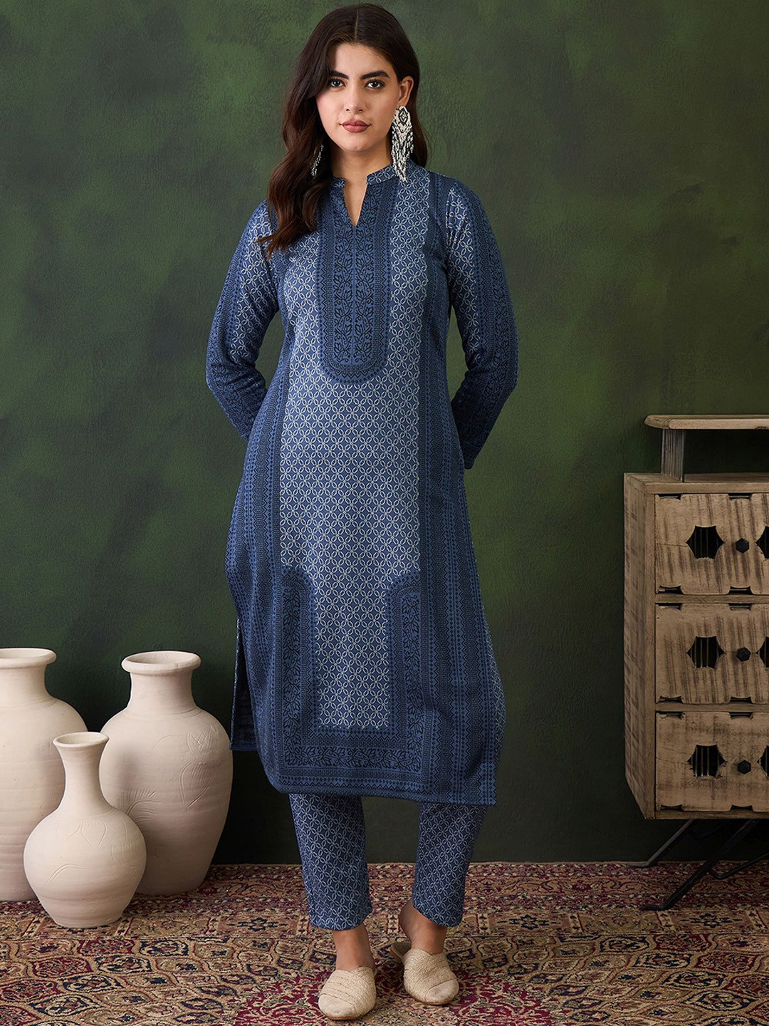 

Sangria Ethnic Motifs Woven Design Mandarin Collar Straight Kurta With Trouser, Blue