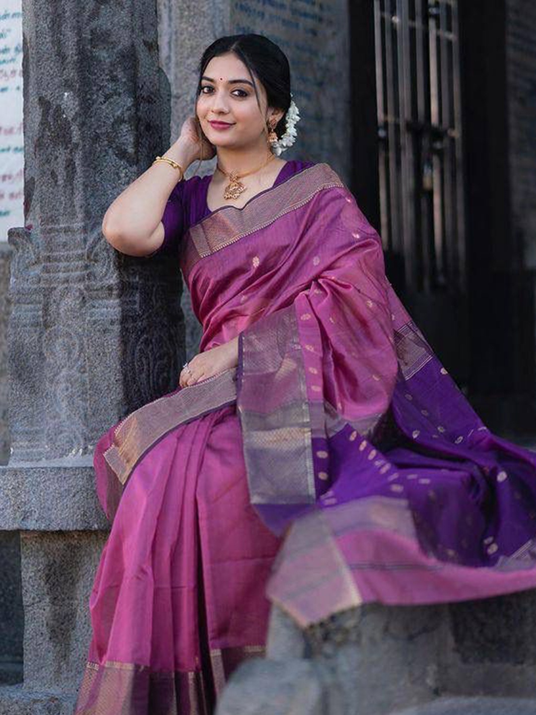 

Kriyansh Woven Design Zari Kanjeevaram Saree, Pink