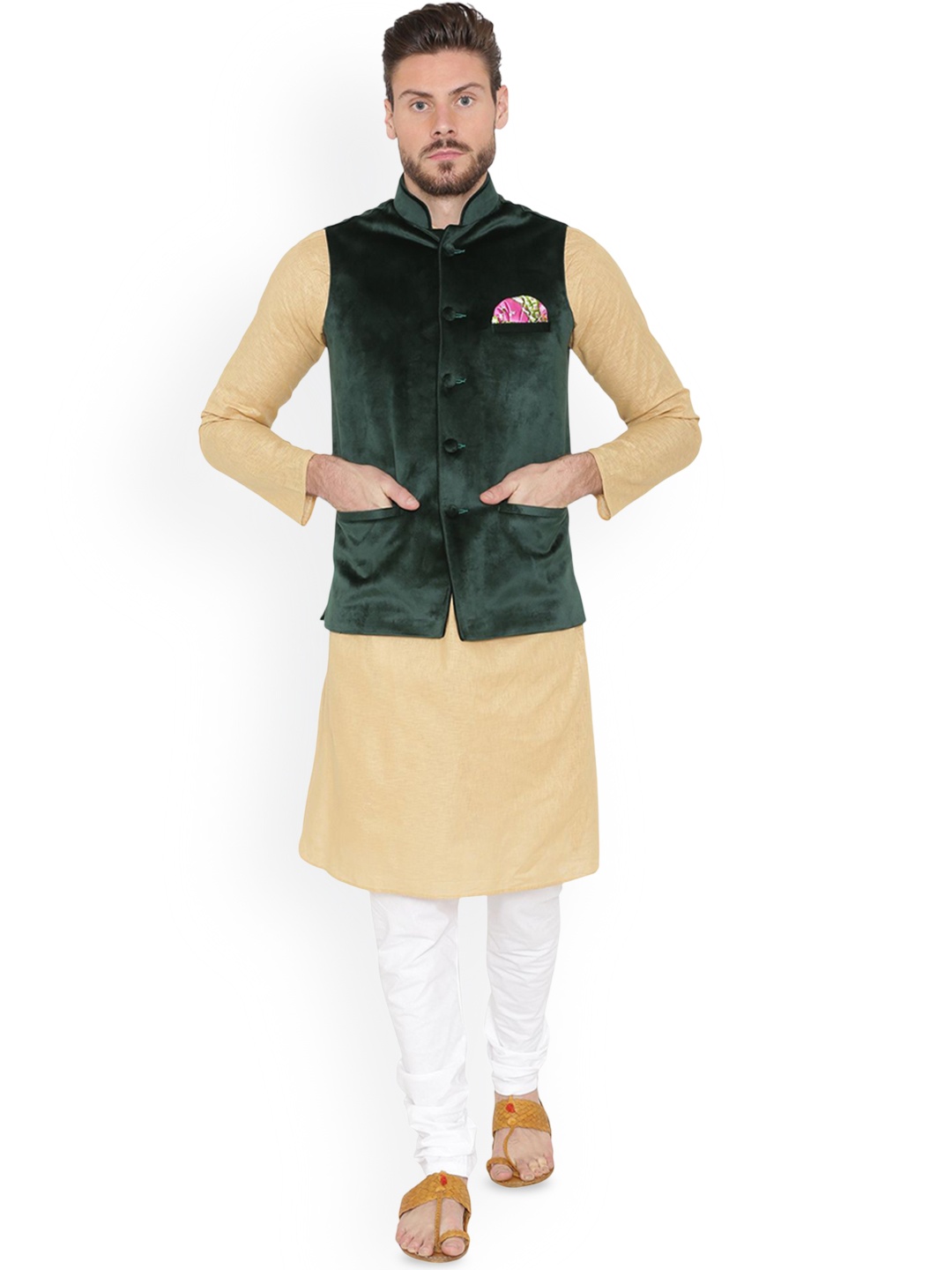 

Wintage Mandarin Collar White Romance Velvet Straight Kurta with Pyjamas & Nehru Jacket, Cream