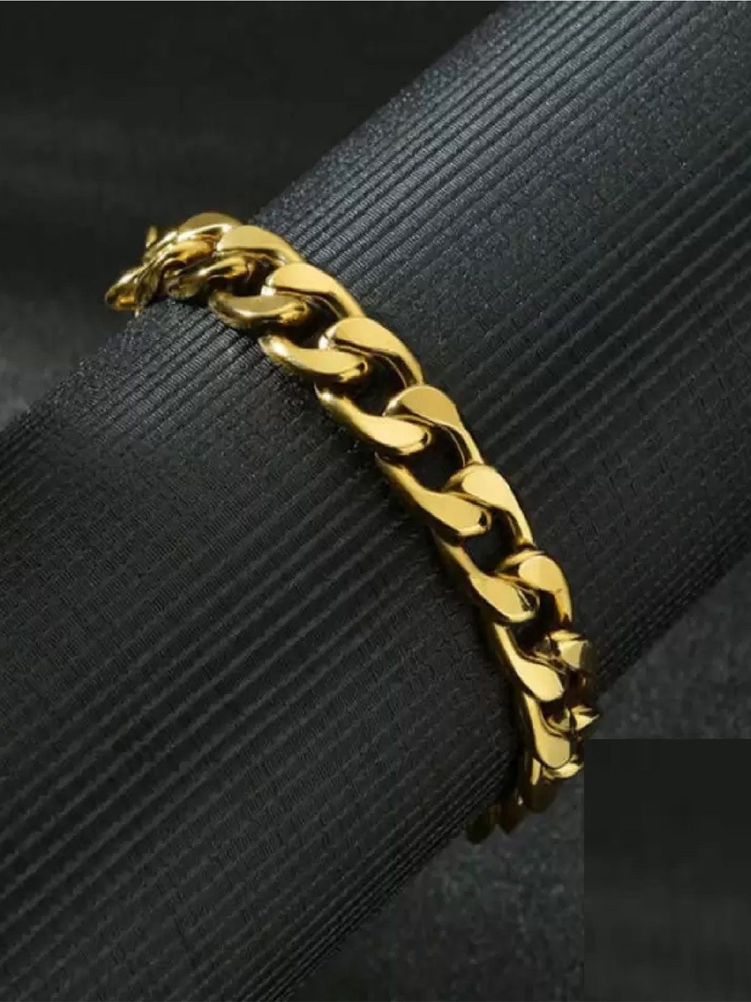 

RUHI COLLECTION Unisex Gold-Plated Stainless Steel Link Bracelet