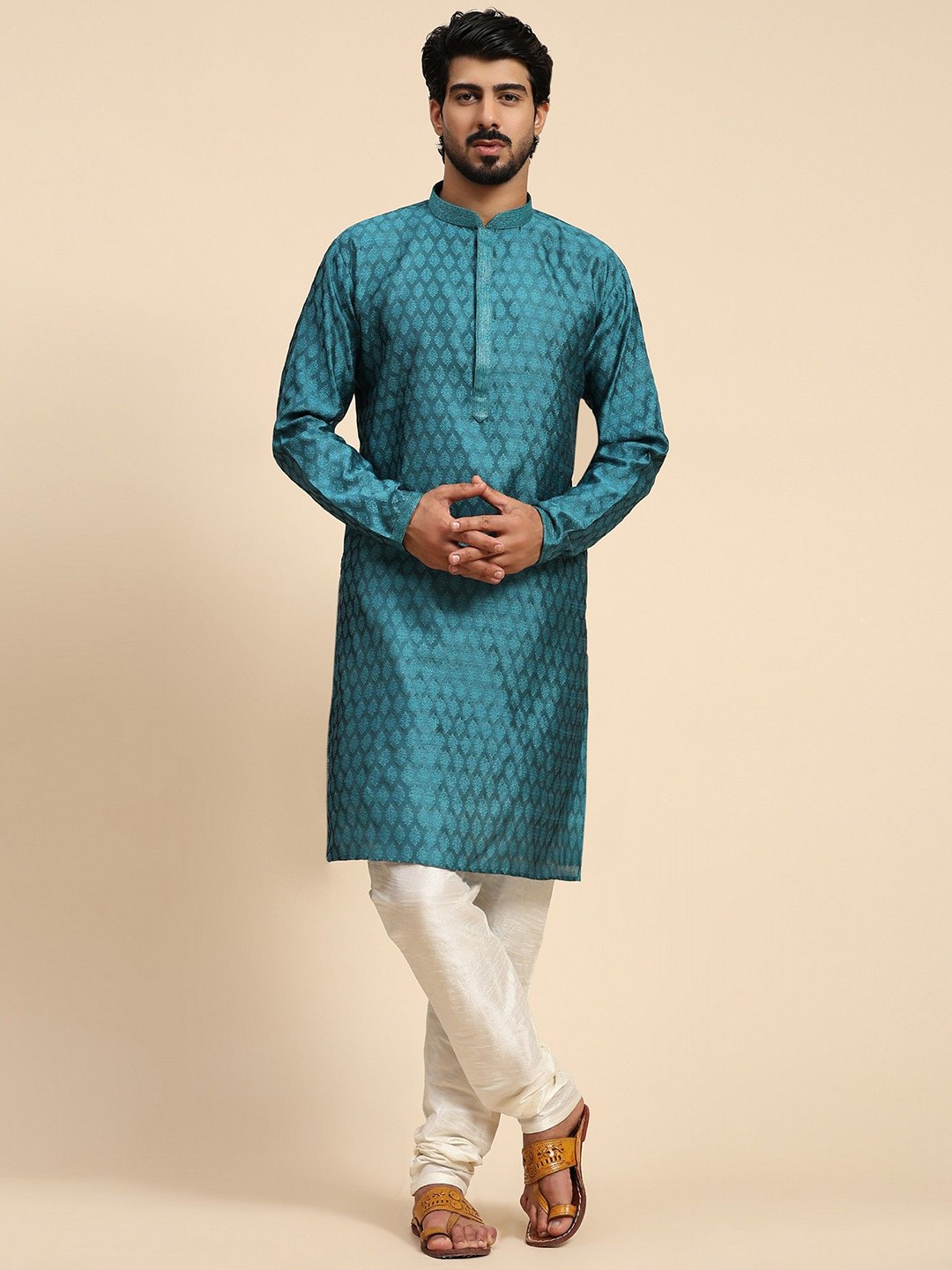 

SKAVIJ Ethnic Motifs Woven Design Thread Work Mandarin Collar Straight Kurta with Pyjamas, Turquoise blue
