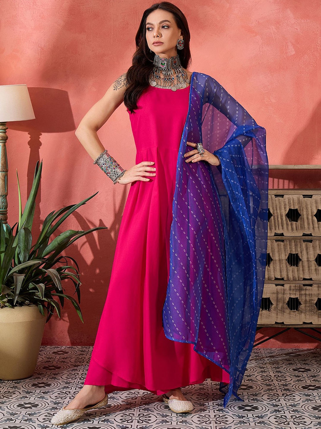 

InWeave Shoulder Strap Regular A-Line Kurta with Palazzos & Dupatta, Fuchsia