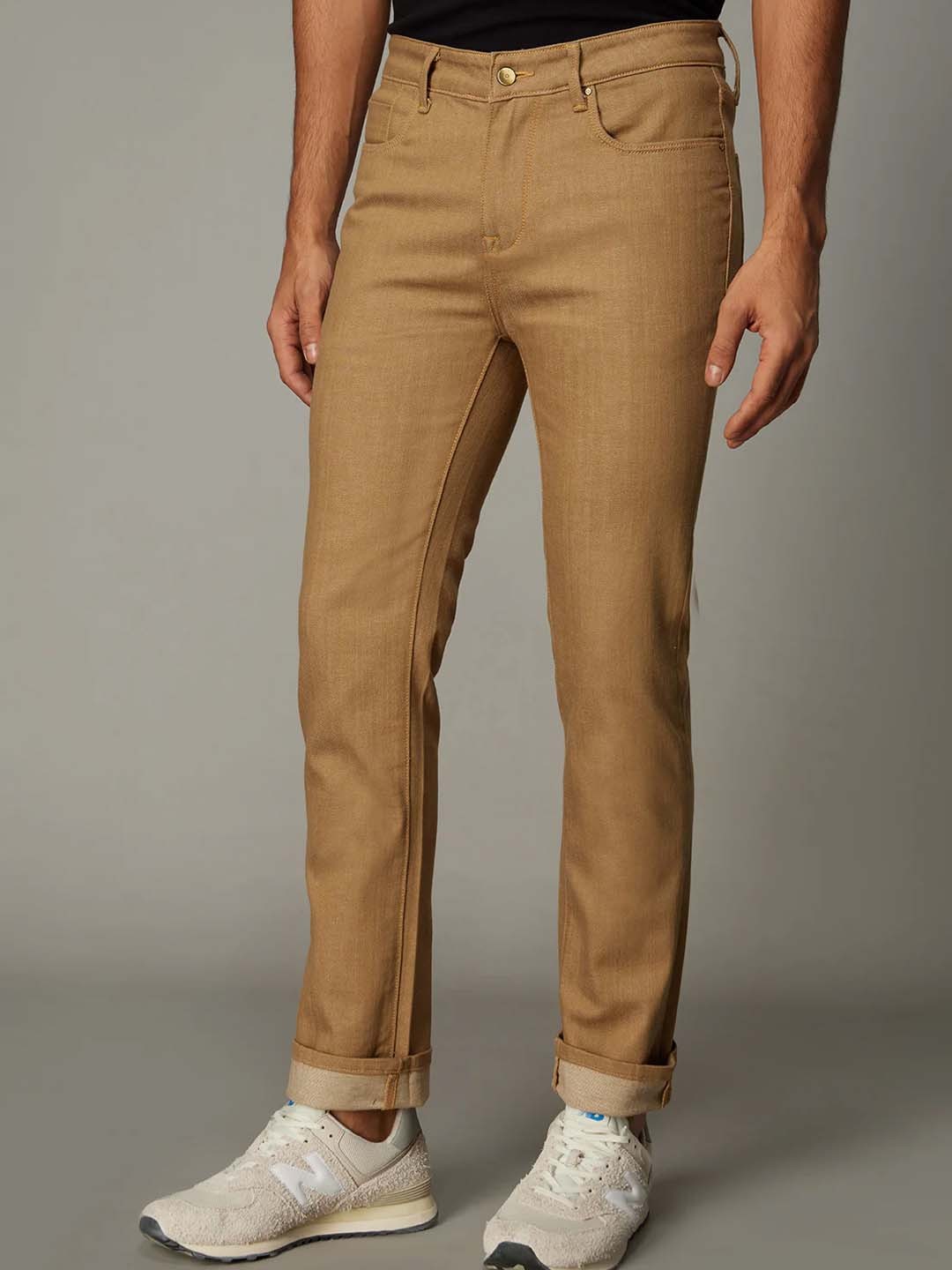 

Bombay Shirt Company Men Tapered Fit Low-Rise Jeans, Khaki