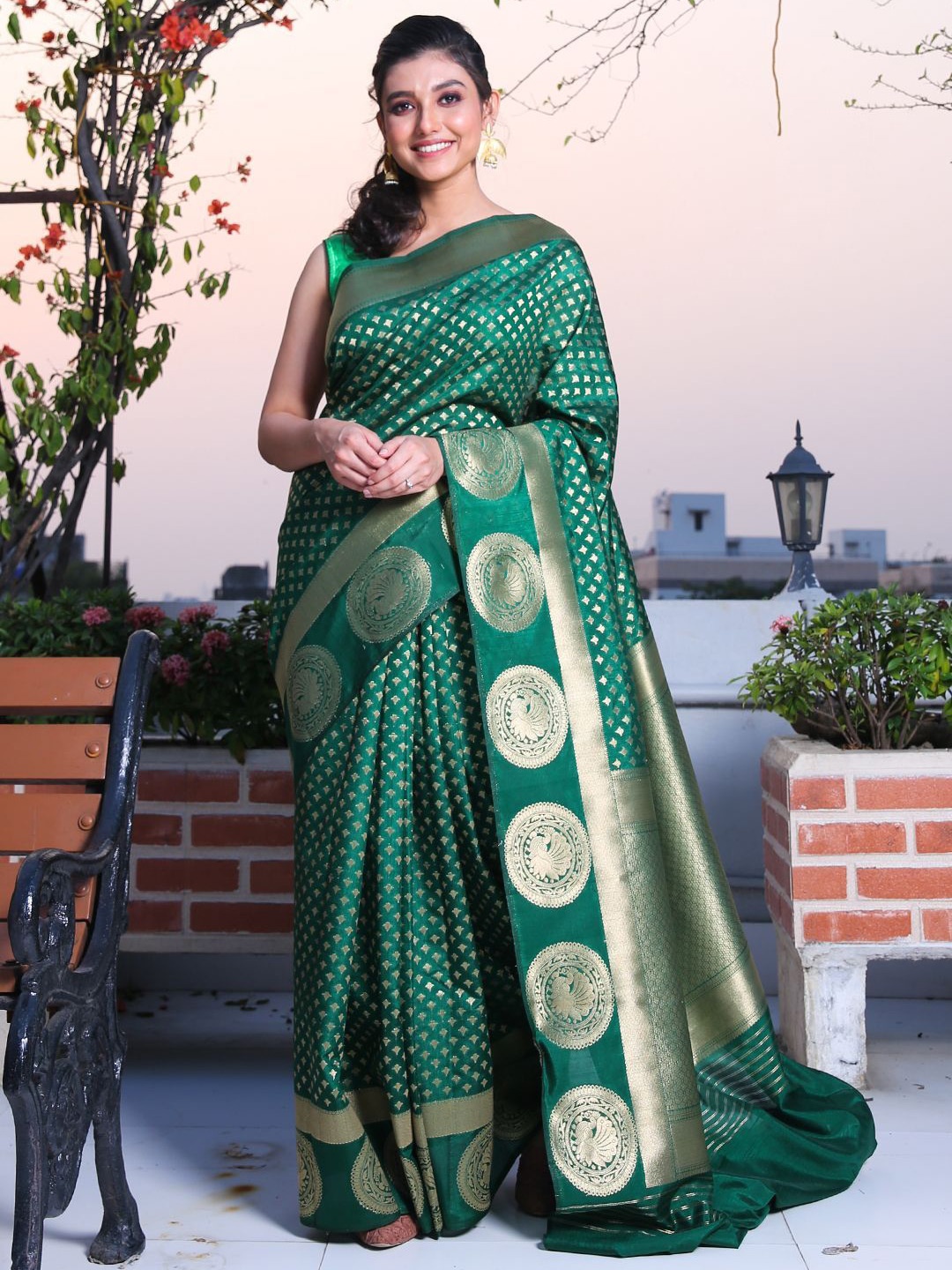 

Charukriti Ethnic Motifs Woven Design Heavy Work Saree, Green