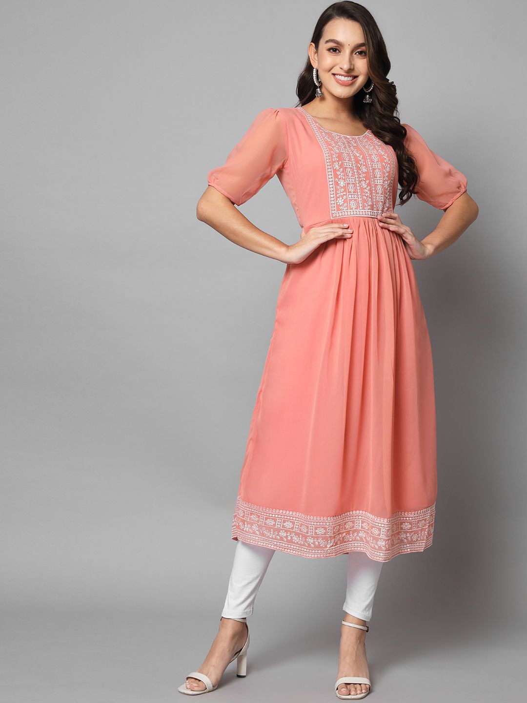 

HERE&NOW Floral Embroidered Georgette Straight Kurta, Peach