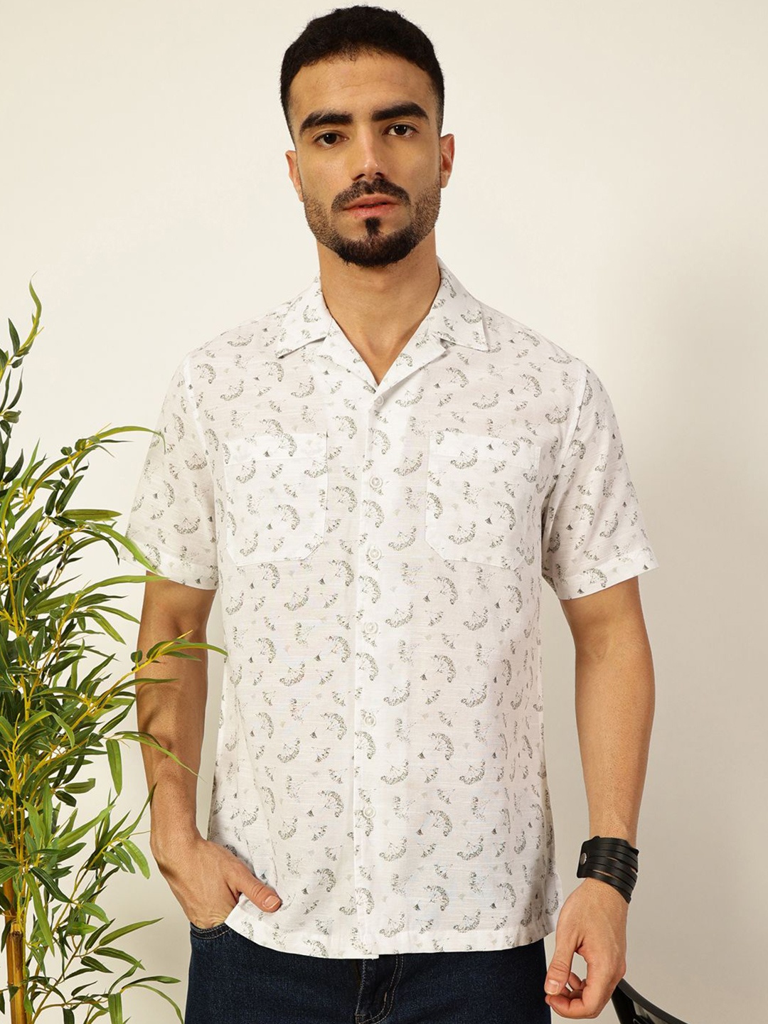 

VALEN CLUB Men Relaxed Opaque Casual Shirt, White