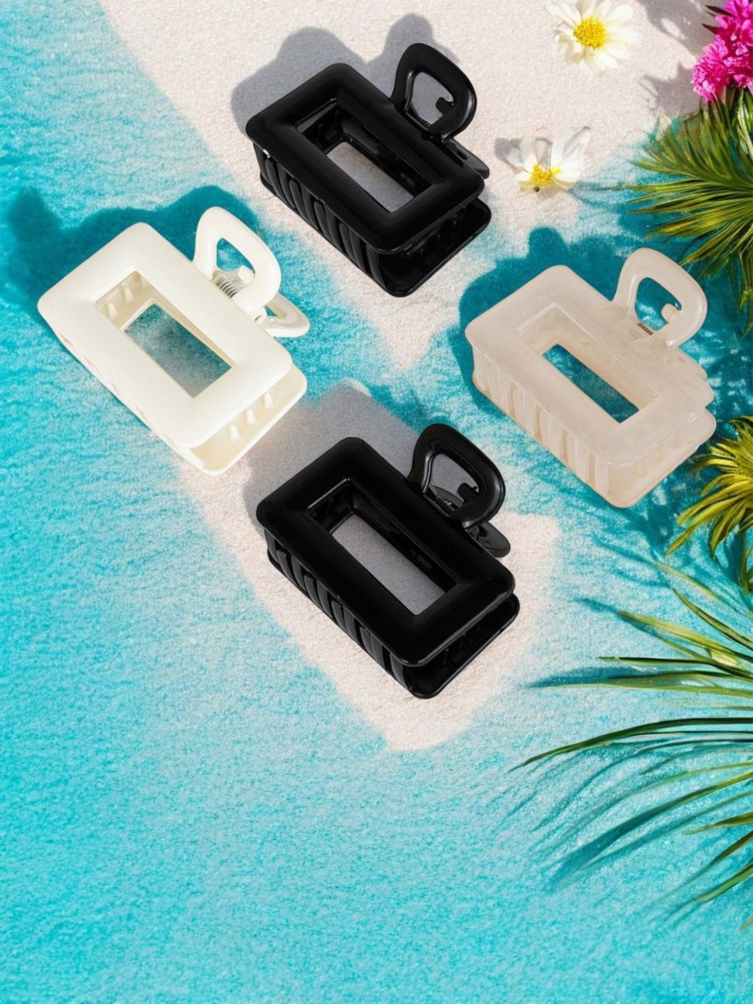 

Radhu & Kabby Women Set of 4 Claw Clip, Black