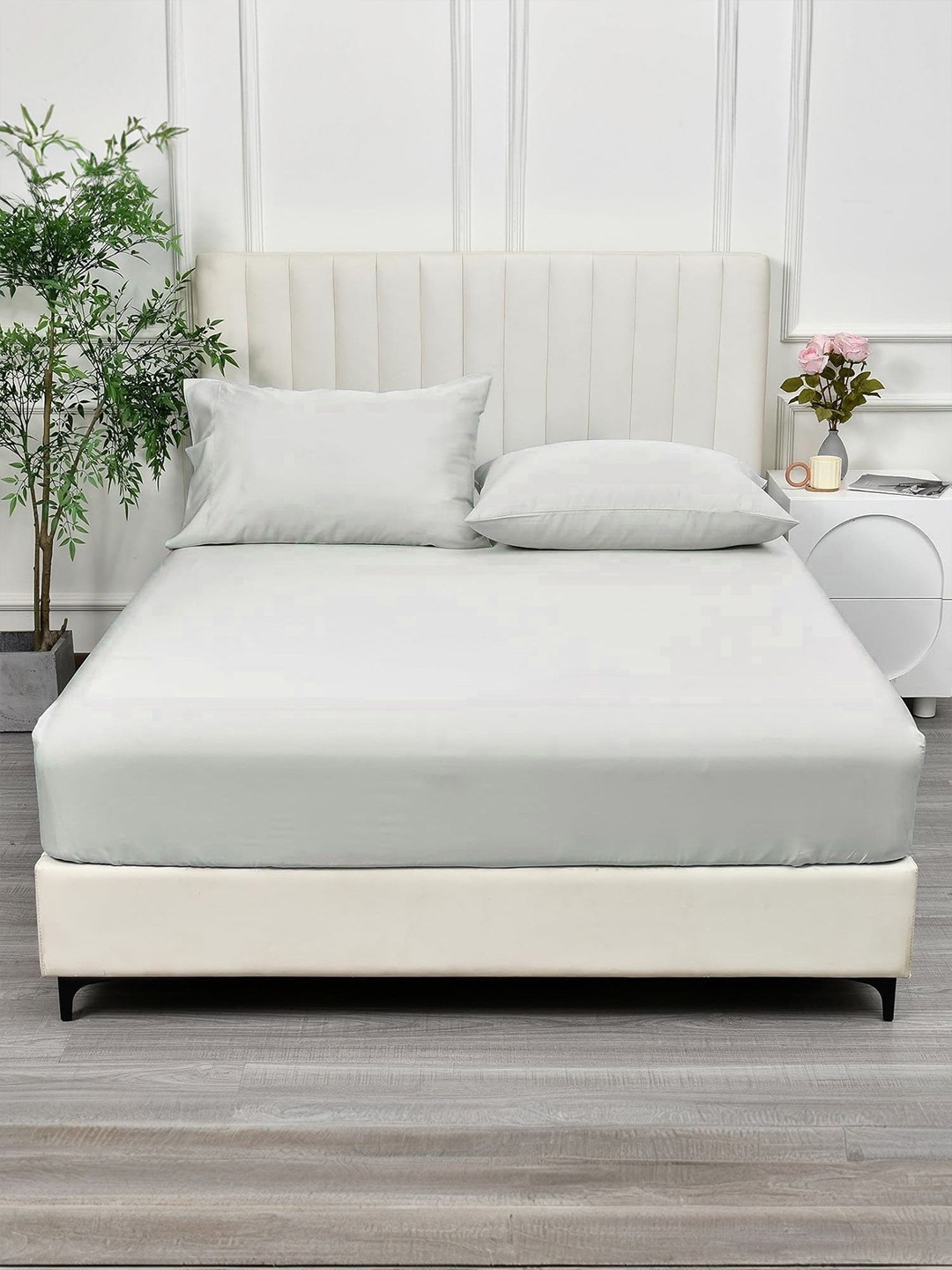 

MUSH Premium Ultra Soft Silver Pure Bamboo King Size 250 TC Fitted Bedsheet 1.92m x 1.82m, Grey