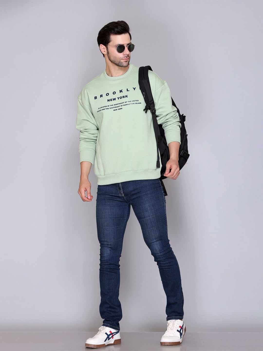 

Antiloop Men Printed Round Neck Long Sleeves Sweatshirt, Green