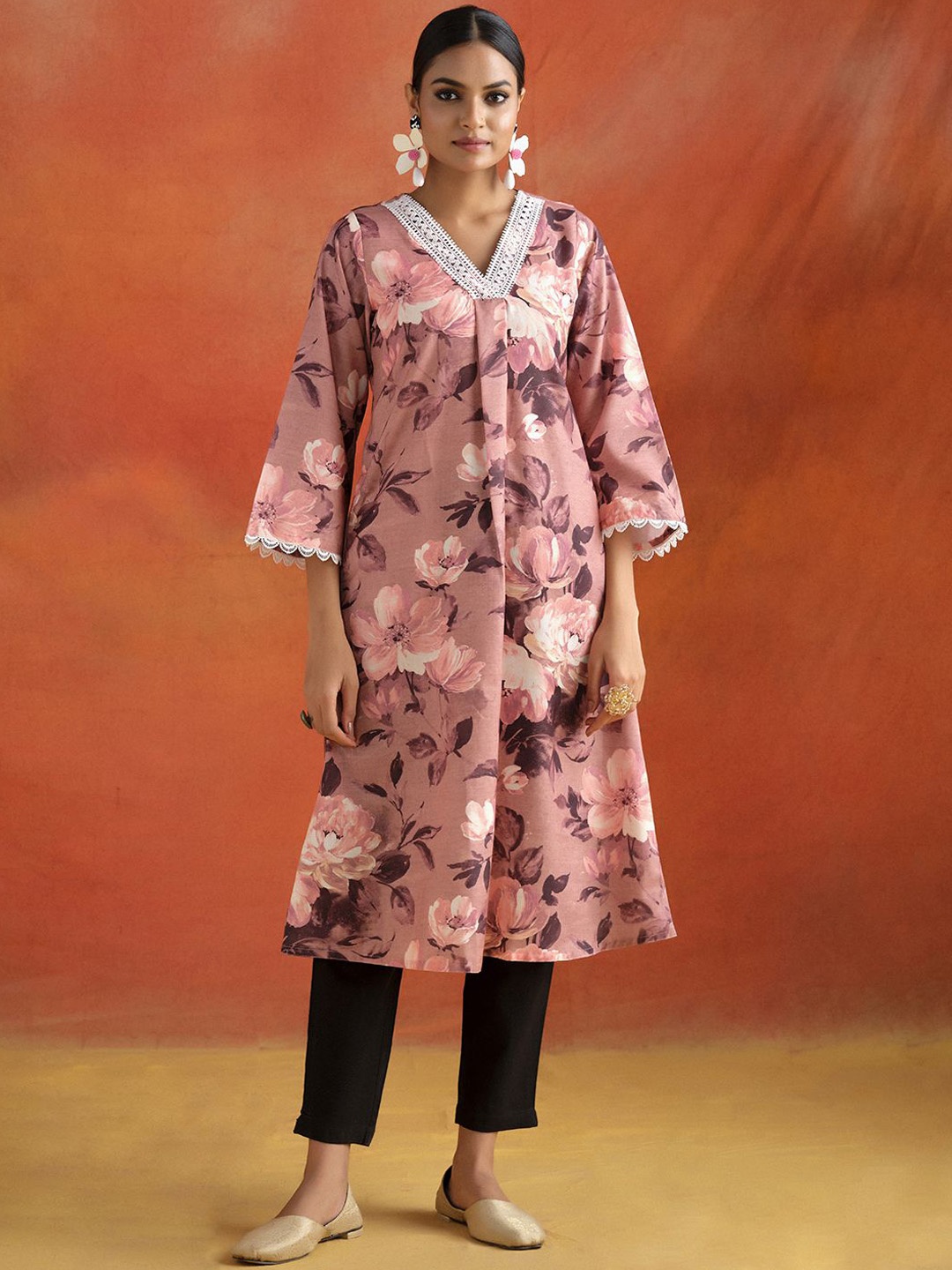 

Jaipur Kurti Floral Printed Thread Work A-Line Kurta, Peach