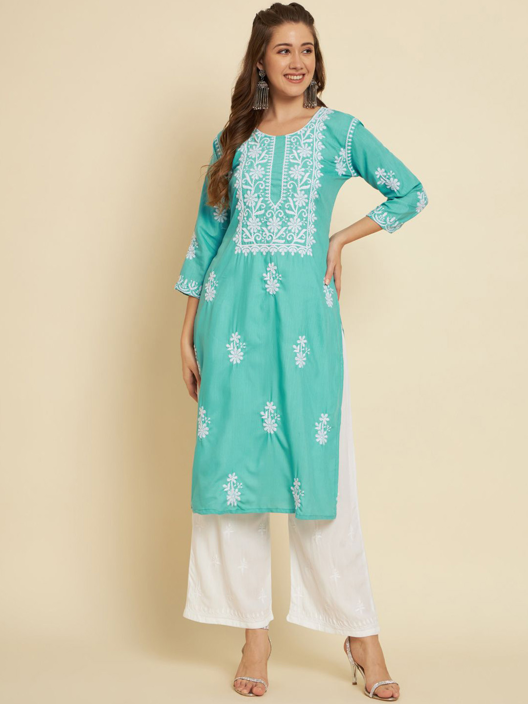 

HERE&NOW Women Floral Embroidered Thread Work Kurta, Blue