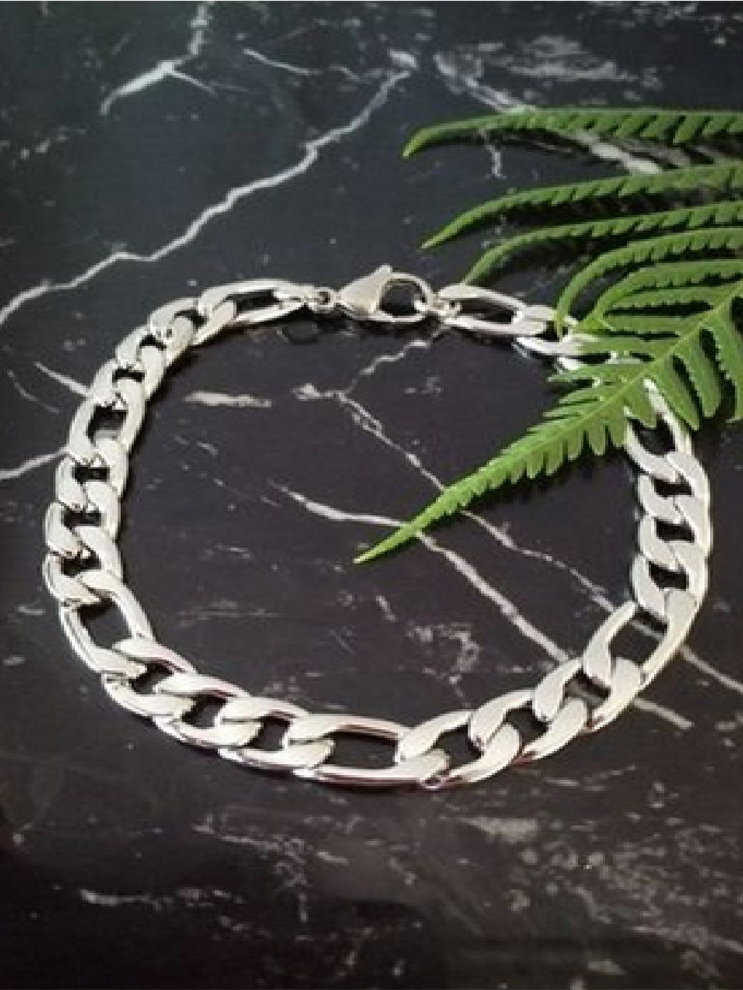 

RUHI COLLECTION Unisex Silver-Plated Stainless Steel Link Bracelet