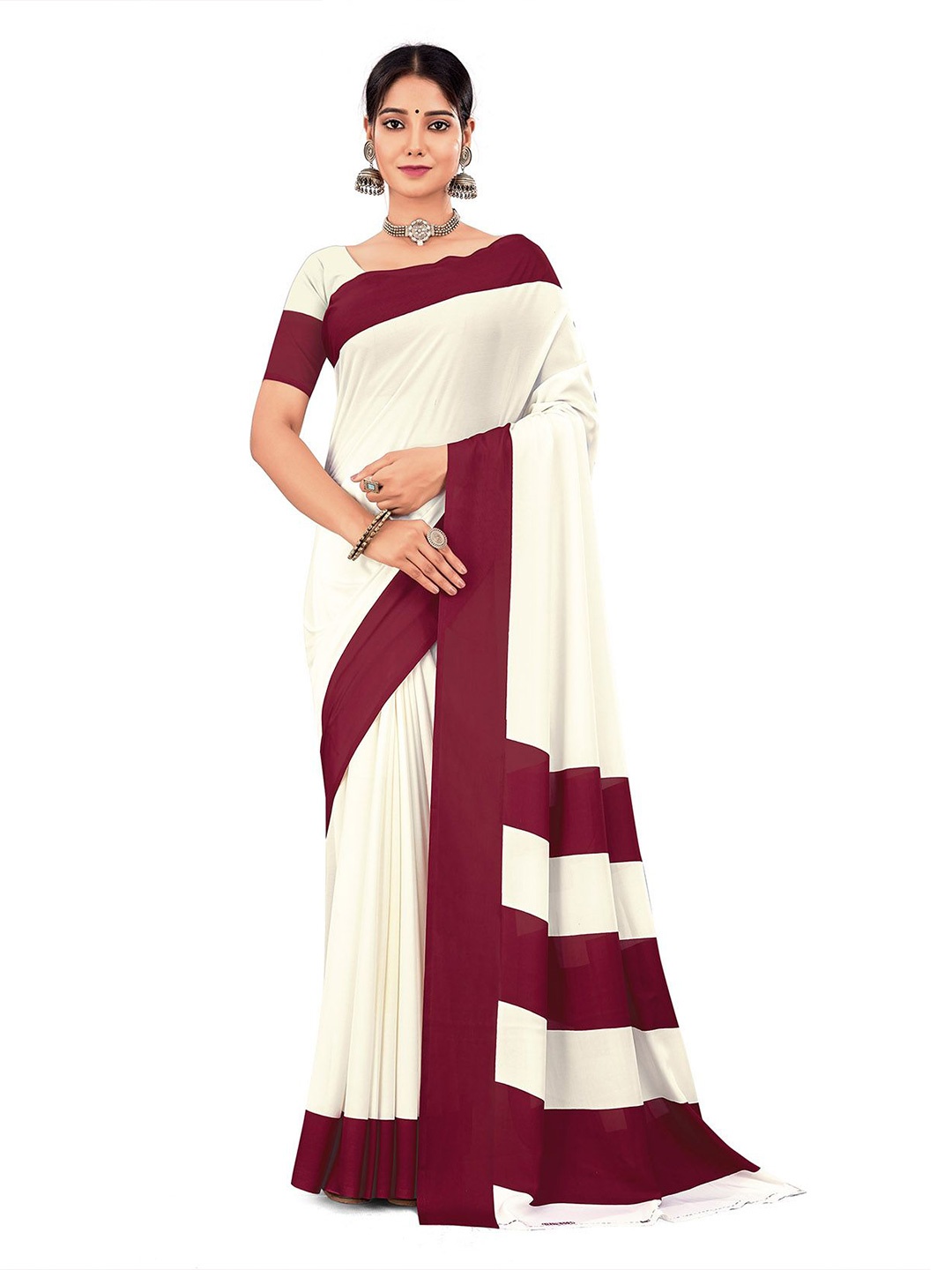 

Navvi Solid Saree With Blouse Piece, Red