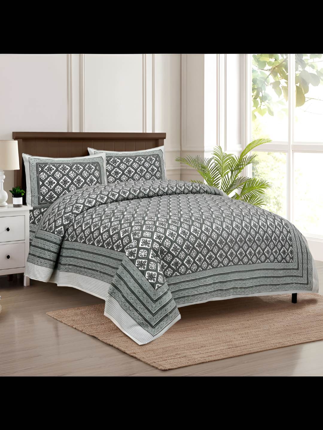 

BED-SHEET.COM Olive Green & White Ethnic Motifs 180 TC King Bedsheet with 2 Pillow Covers