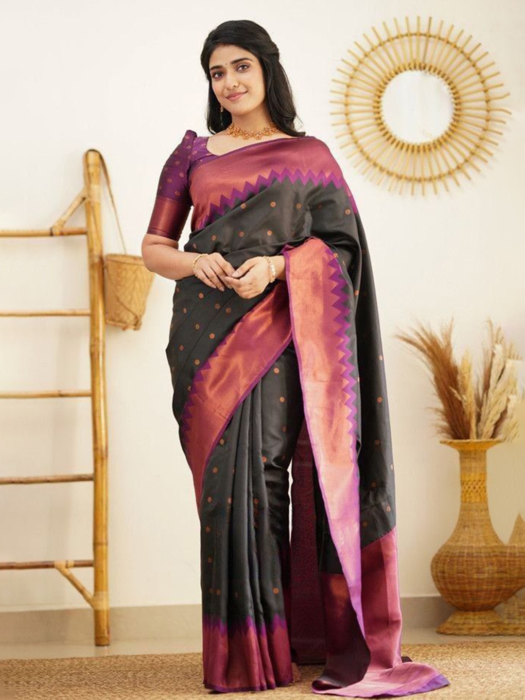 

Areca Designer Paisley Zari Pure Silk Designer Banarasi Saree, Black