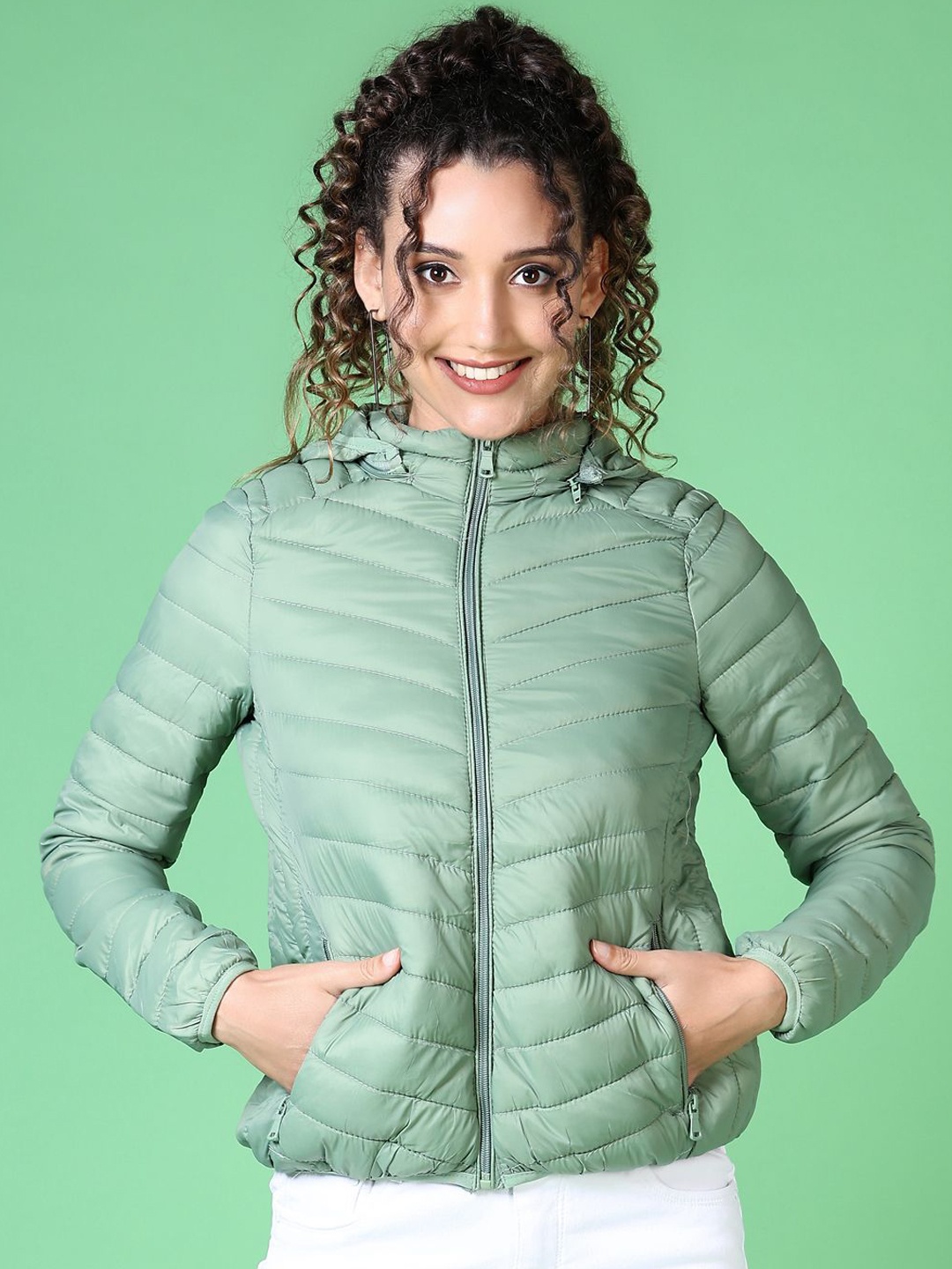 

V-Mart Women Puffer Jacket, Green