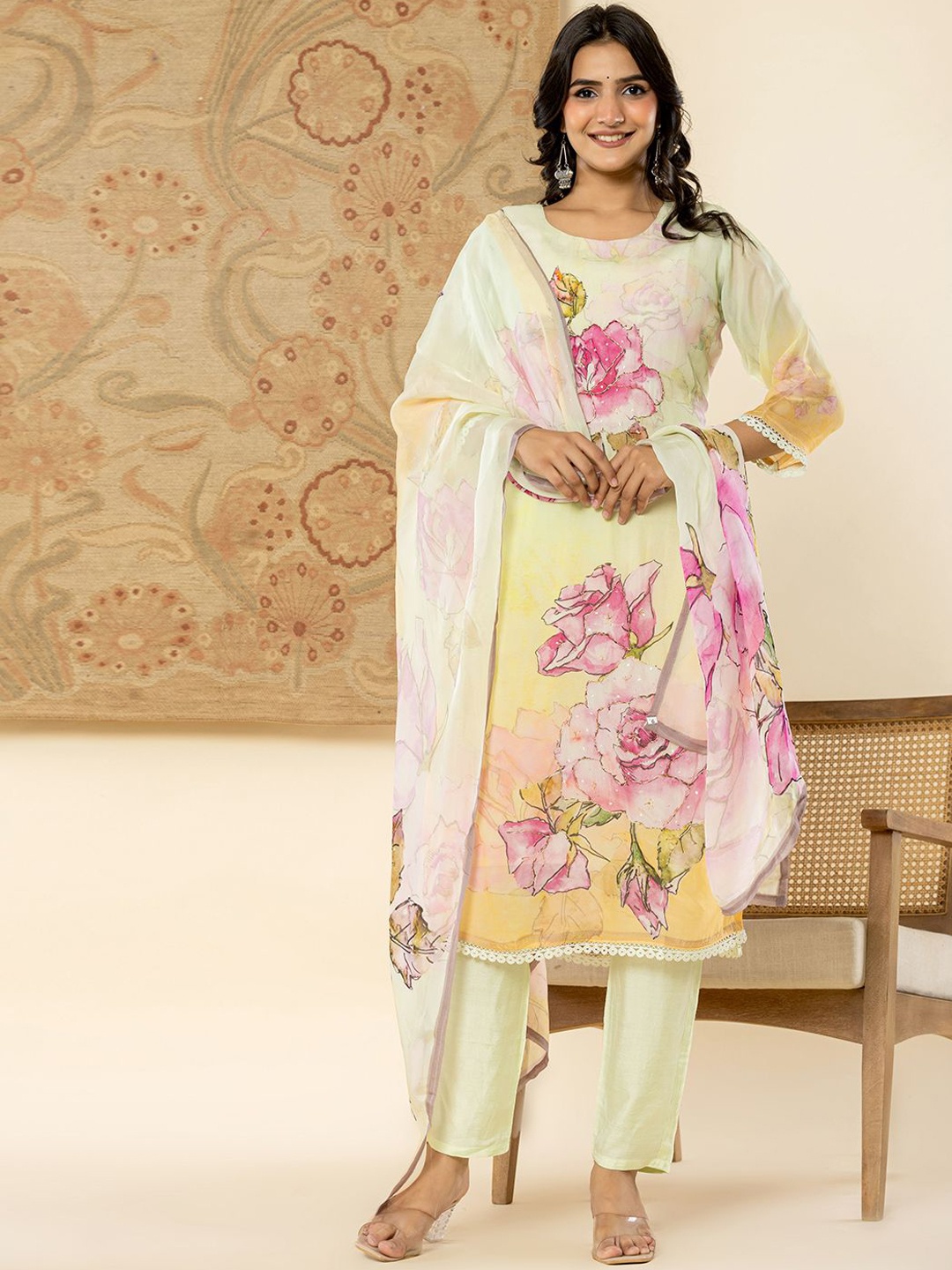 

Yufta Green Floral Printed Regular Sequinned Organza Kurta With Trouser With Dupatta