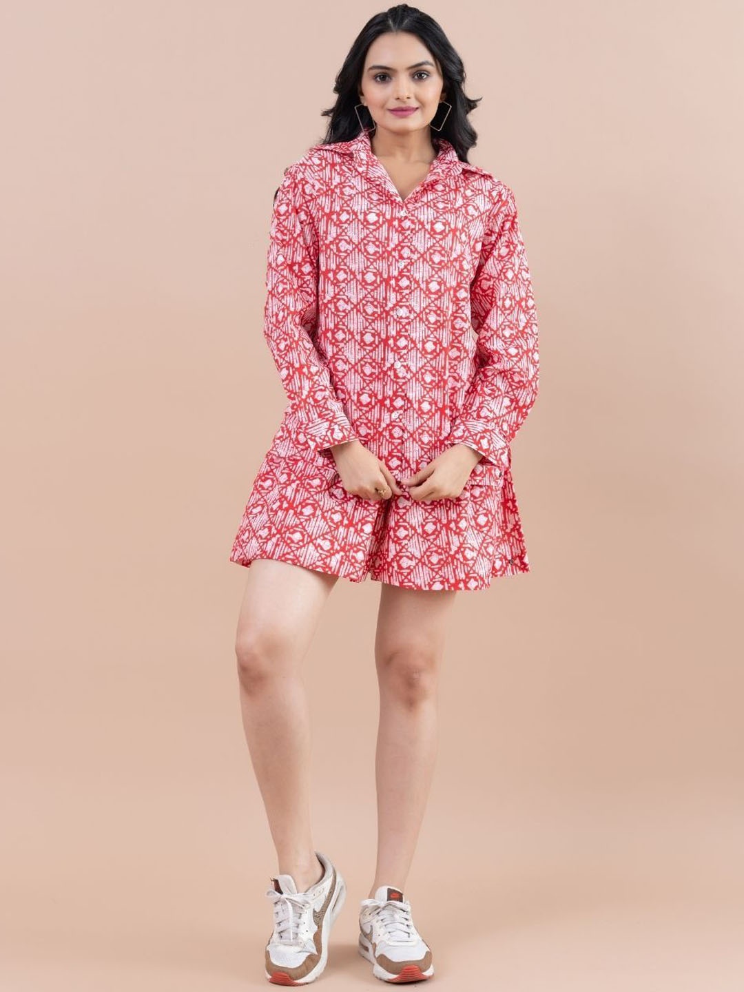 

Komarri U Ethnic Motifs Printed Pure Cotton Shirt With Shorts, Red