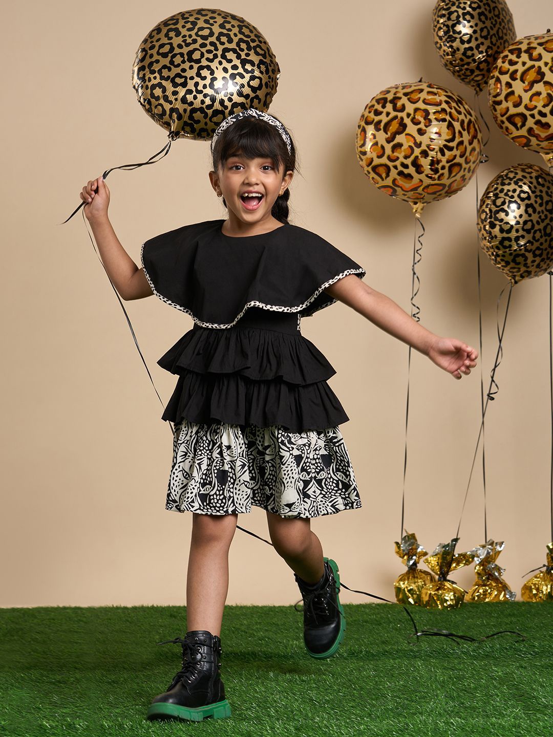 

LIL DRAMA Girls Abstract Printed Cotton A-Line Knee Length Dress, Black