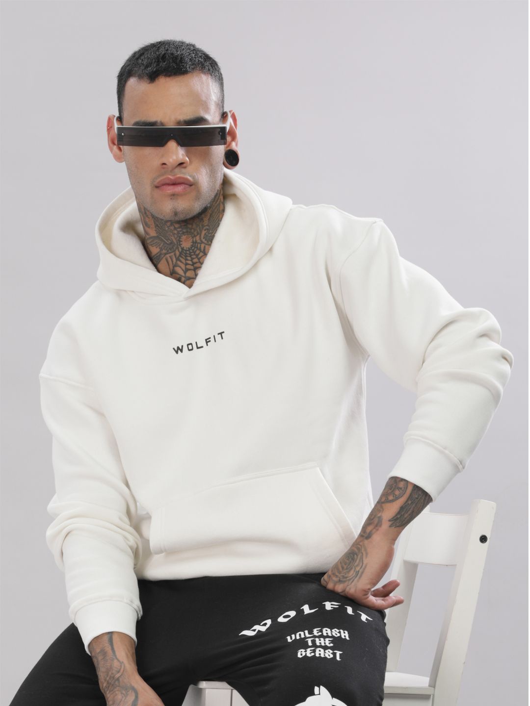 

WOLFIT ATHLEISURE Men Hooded Pullover Sweatshirt, Off white