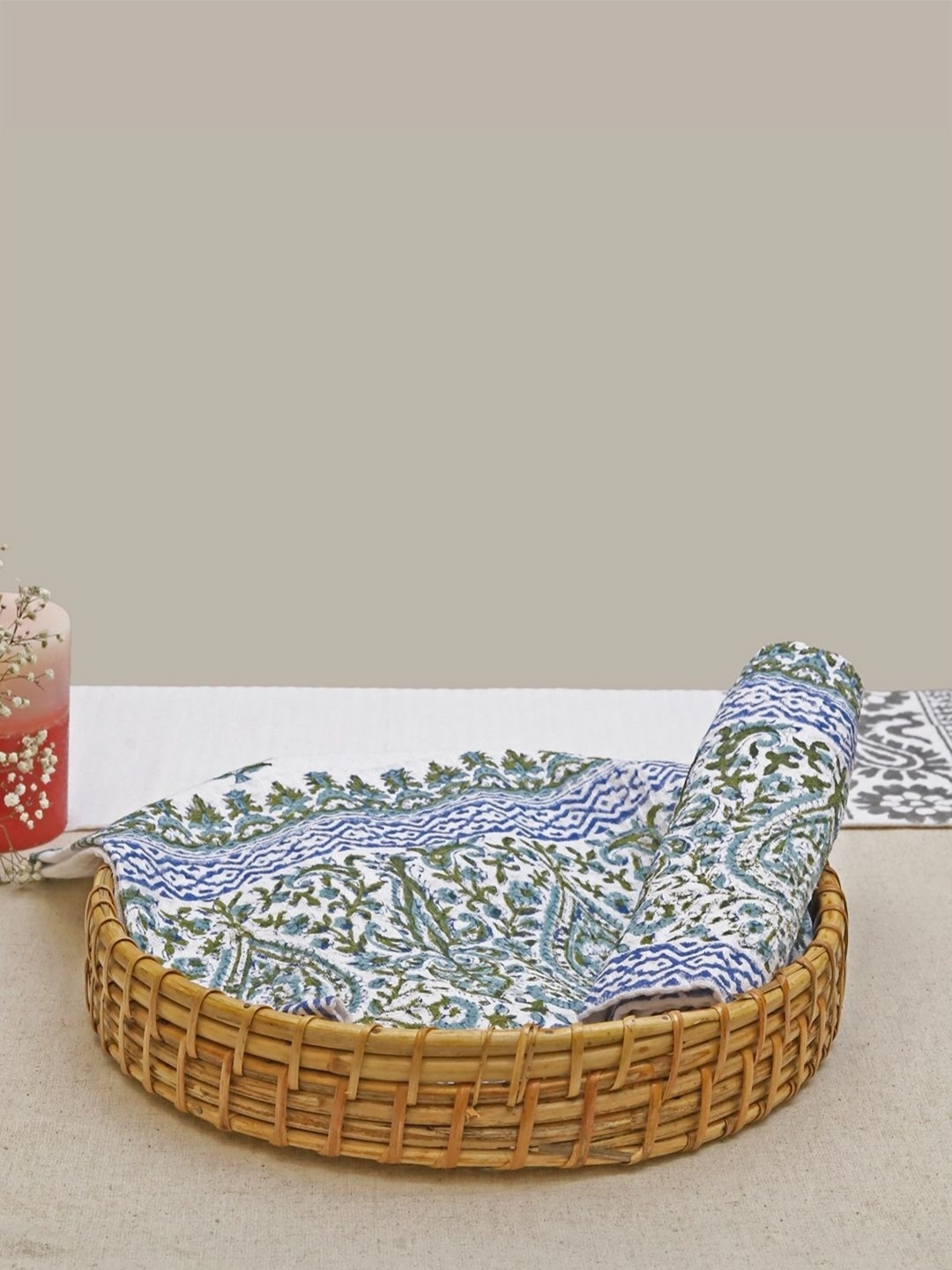 

DESIGN GAATHA Grey & White 2 Pieces Printed 210 GSM Cotton Hand Towel