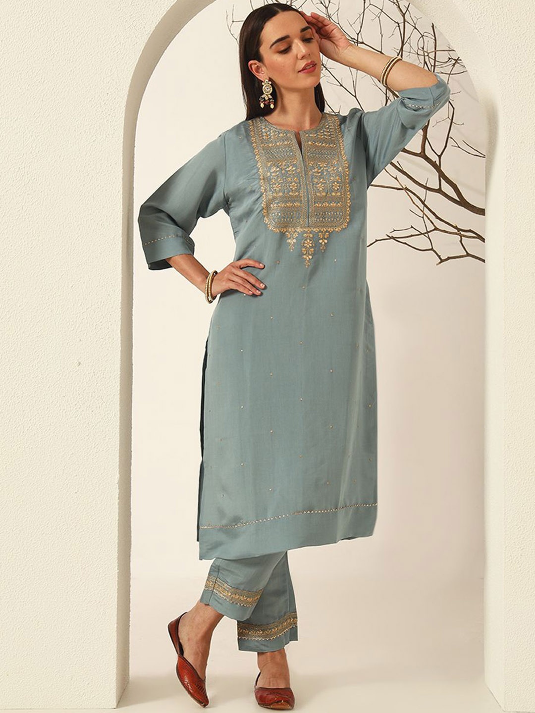 

Anouk Blue Floral Embroidered Notch Neck Chanderi Silk Straight Kurta with Trousers