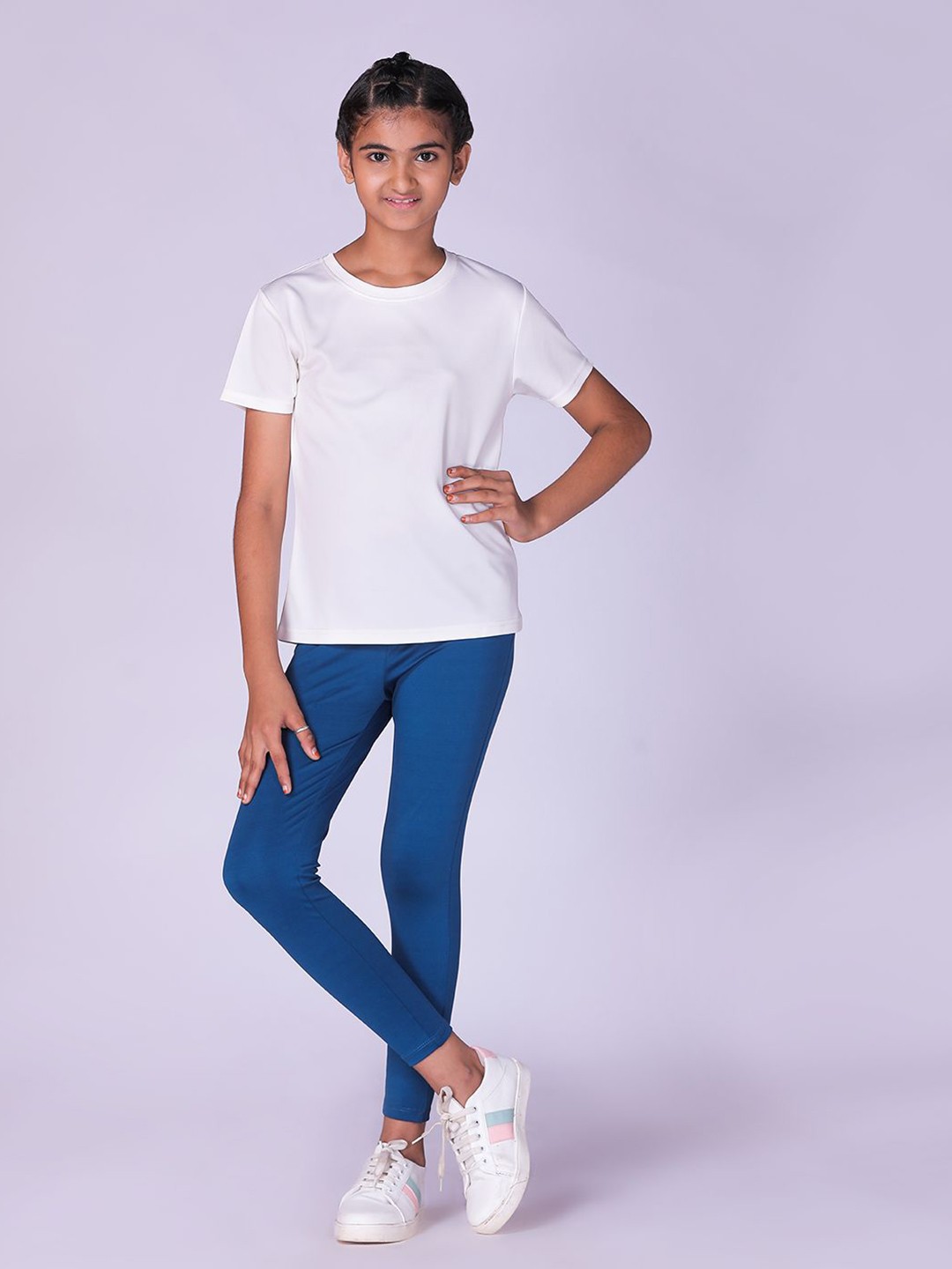 

UMILDO Girls Round Neck Short Sleeves T-Shirt With Legging, Off white