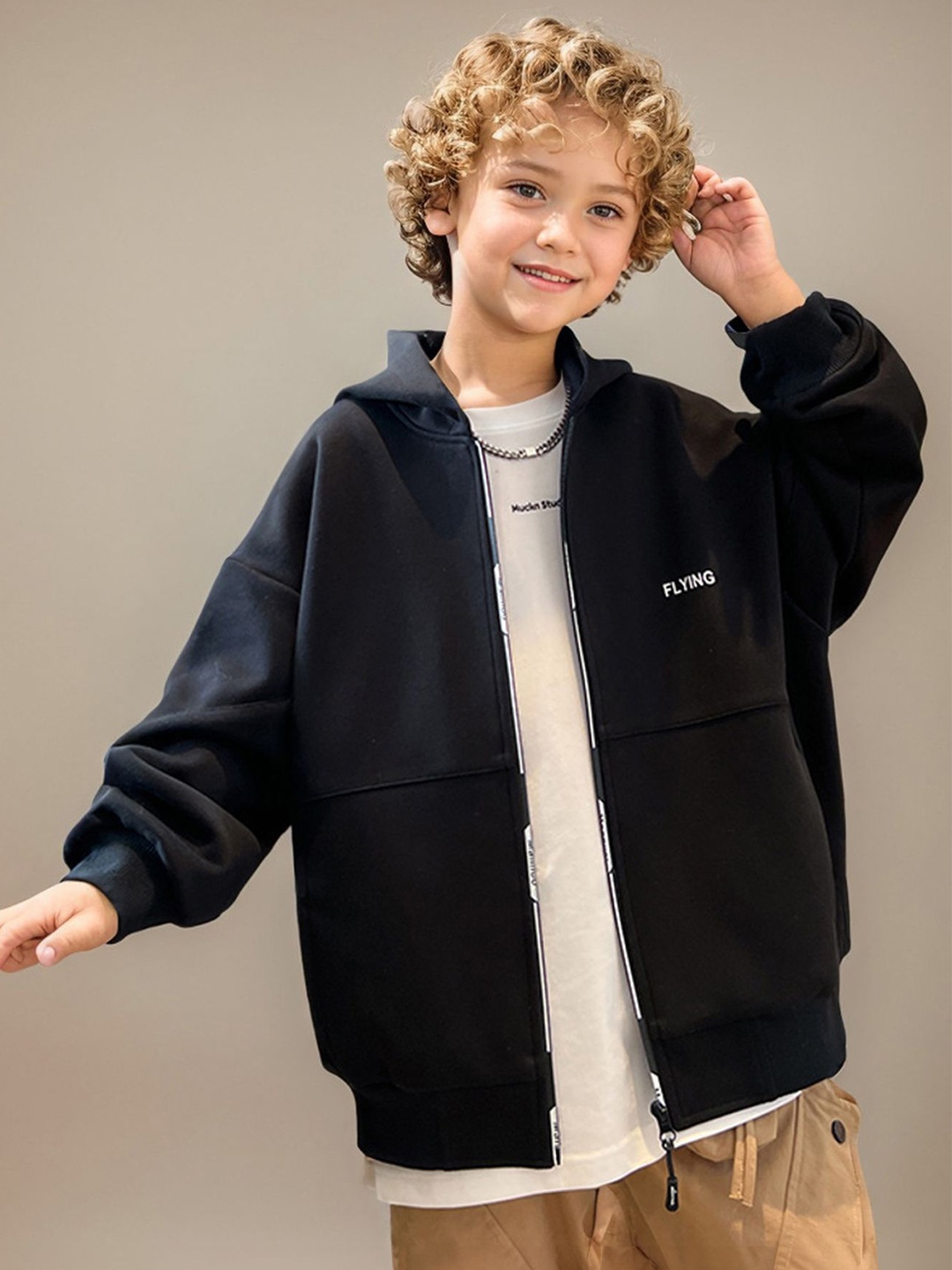

LULU & SKY Boys Sweatshirt, Black