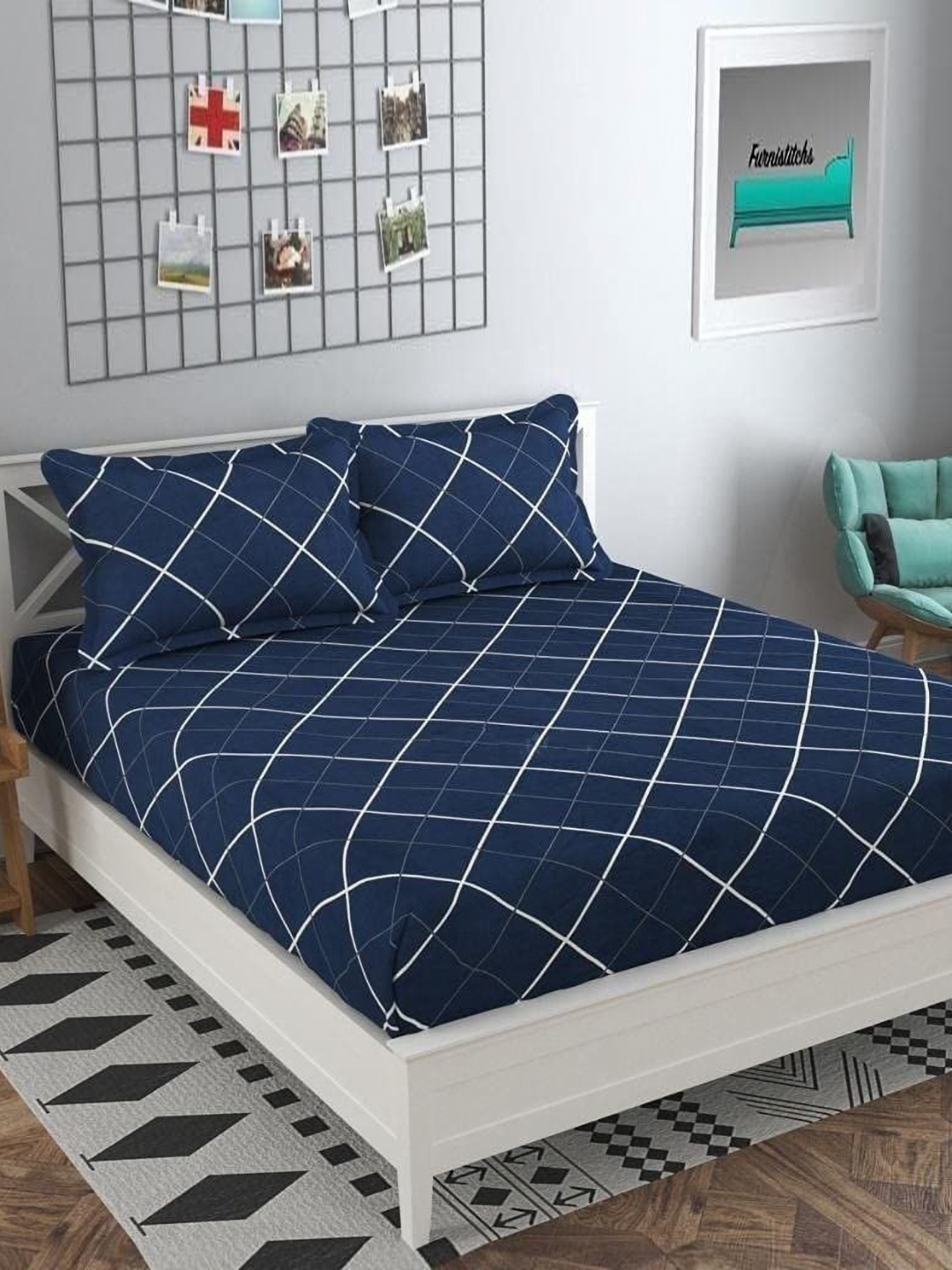 

Aura Blue & White Geometric 144 TC Queen Bedsheet with 2 Pillow Covers