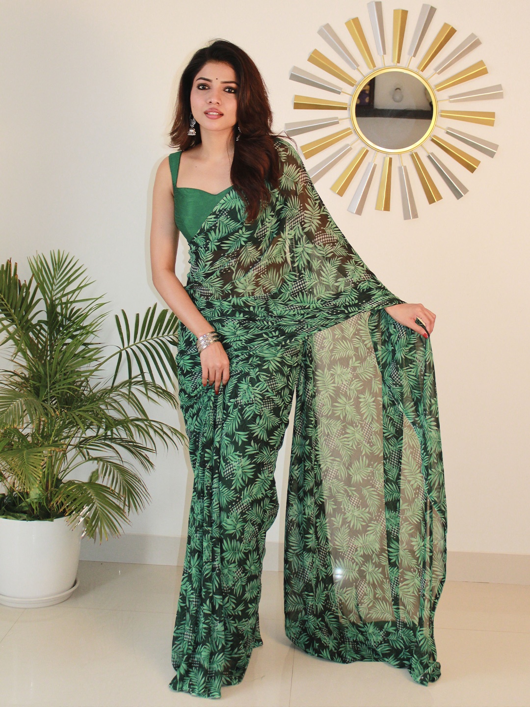 

Sanwariya Silk Floral Pure Georgette Bagh Saree, Teal