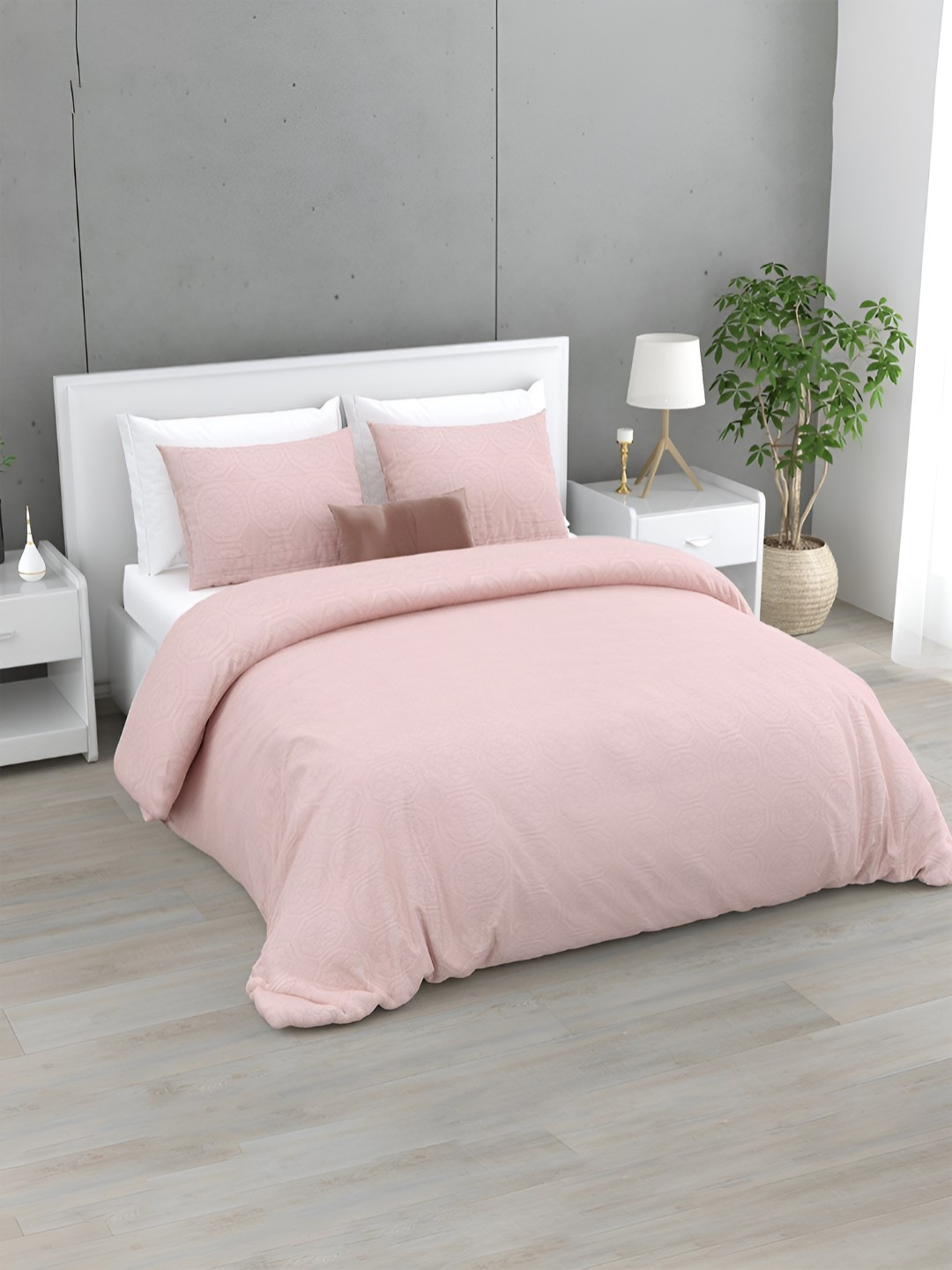 

haus & kinder Pink Textured 300 GSM Double Bed Queen Bed Cover With 2 Pillow Covers