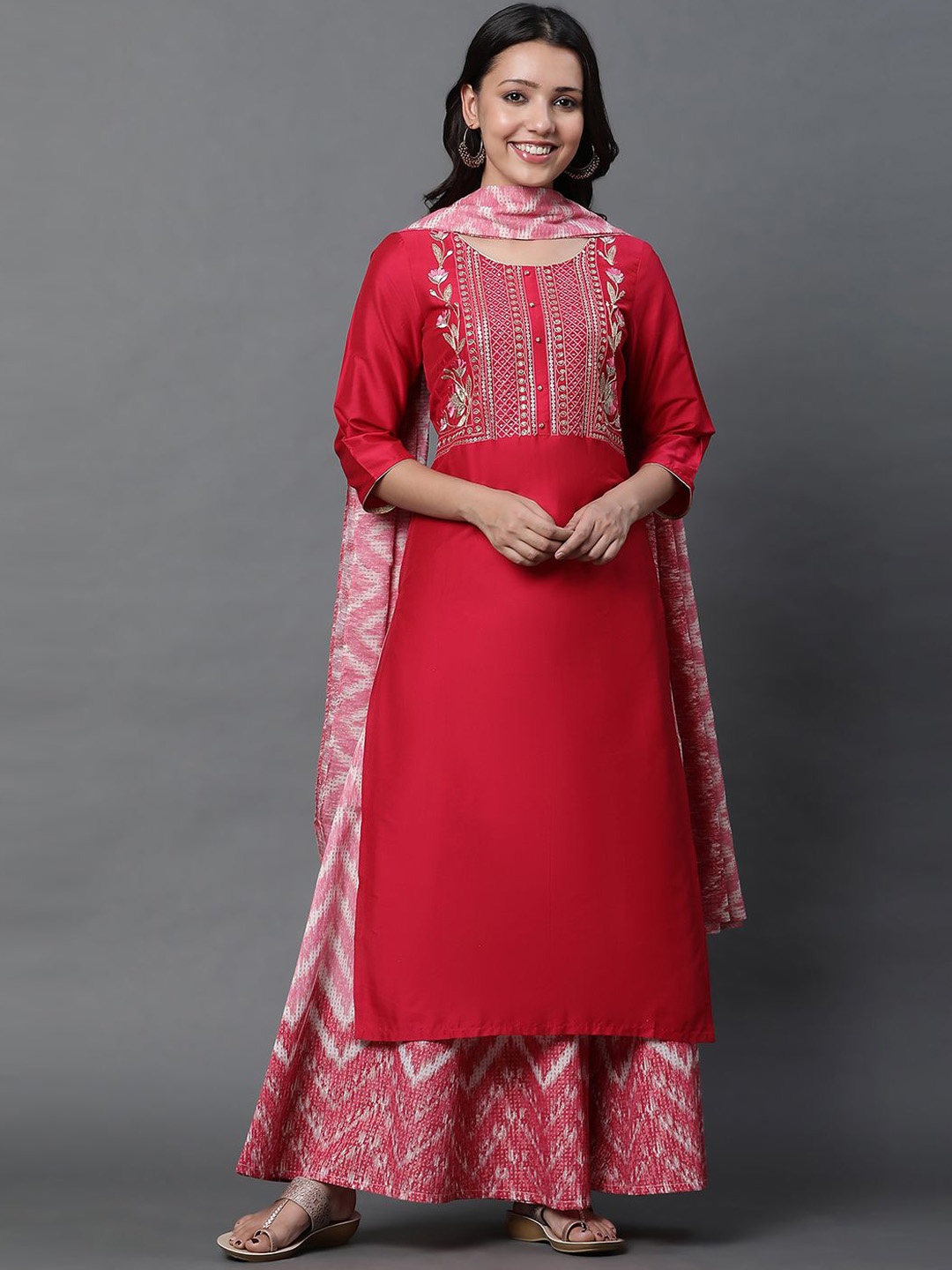 

AURELIA Women Geometric Mirror Work Kurta, Pink