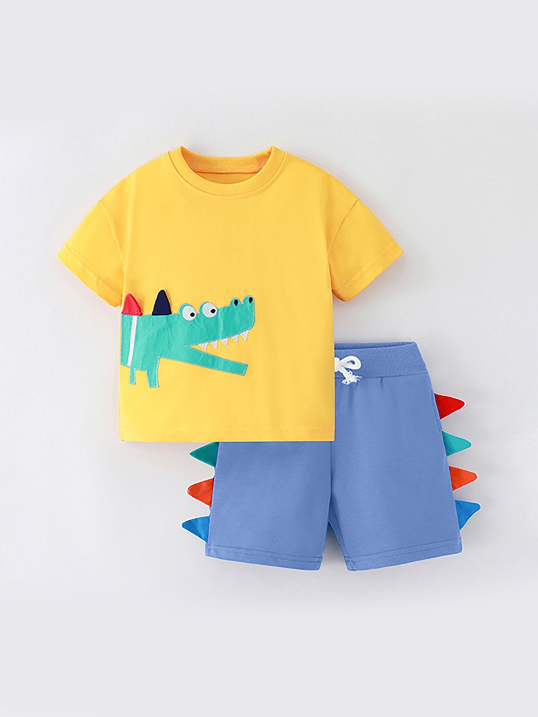 

LULU & SKY Boys Printed T-shirt with Shorts, Yellow