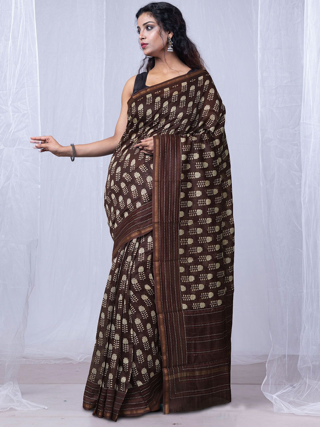 

Unnati Silks Floral Zari Silk Cotton Handloom Chanderi Saree, Brown