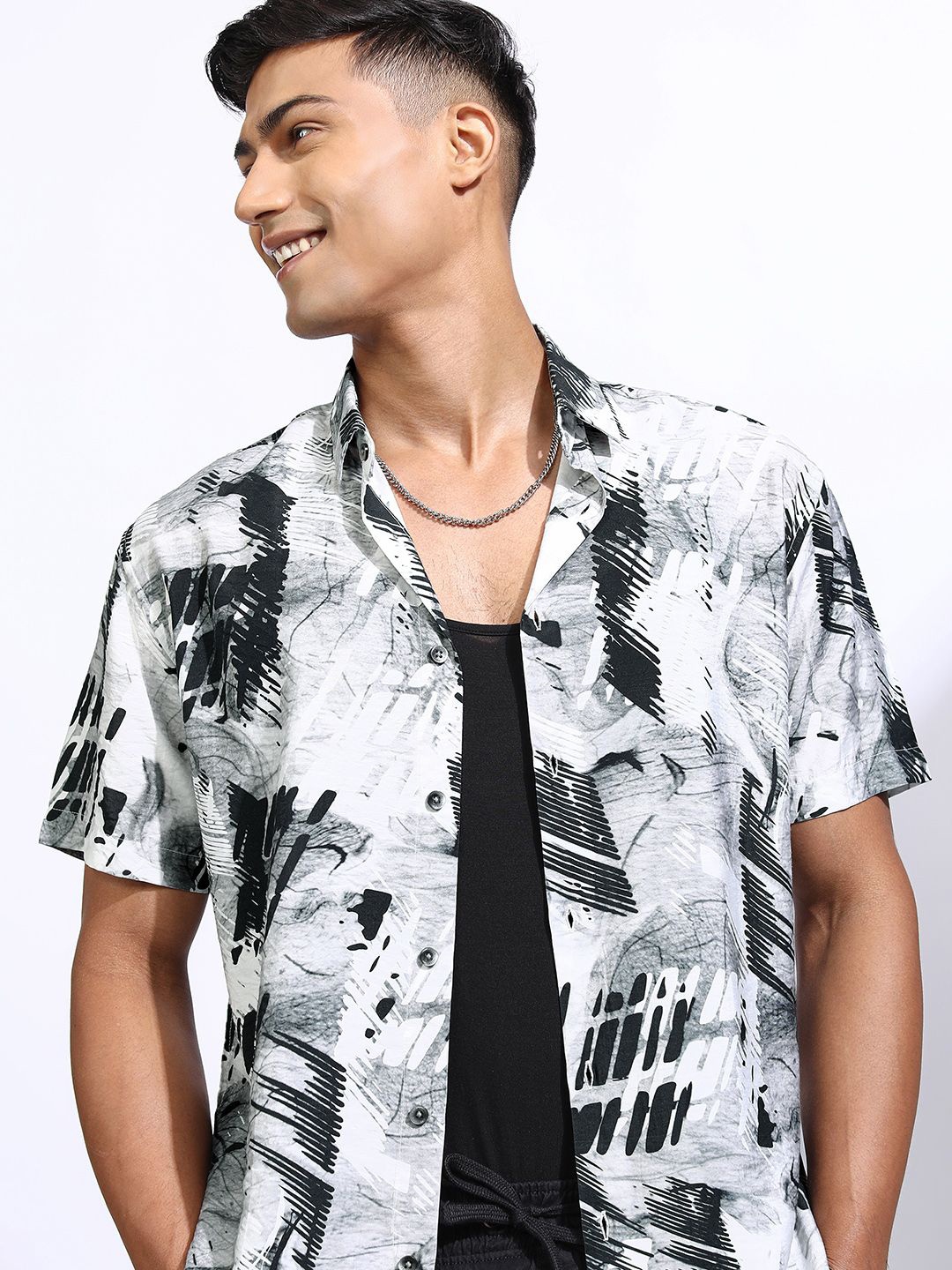 

LOCOMOTIVE Premium Men Printed Relaxed Shirt, Grey