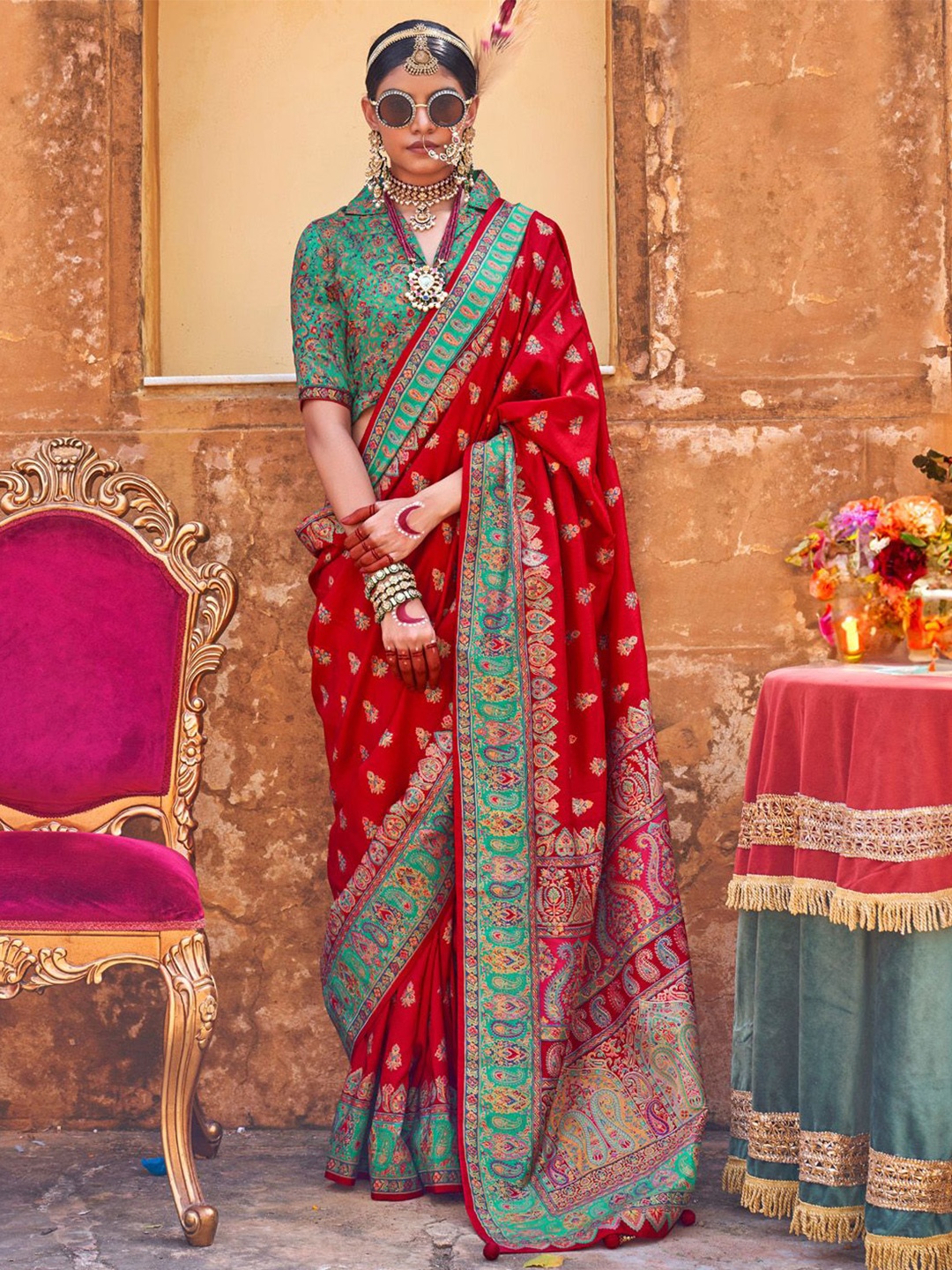 

Anouk Ethnic Motifs Silk Blend Kanjeevaram Saree, Red