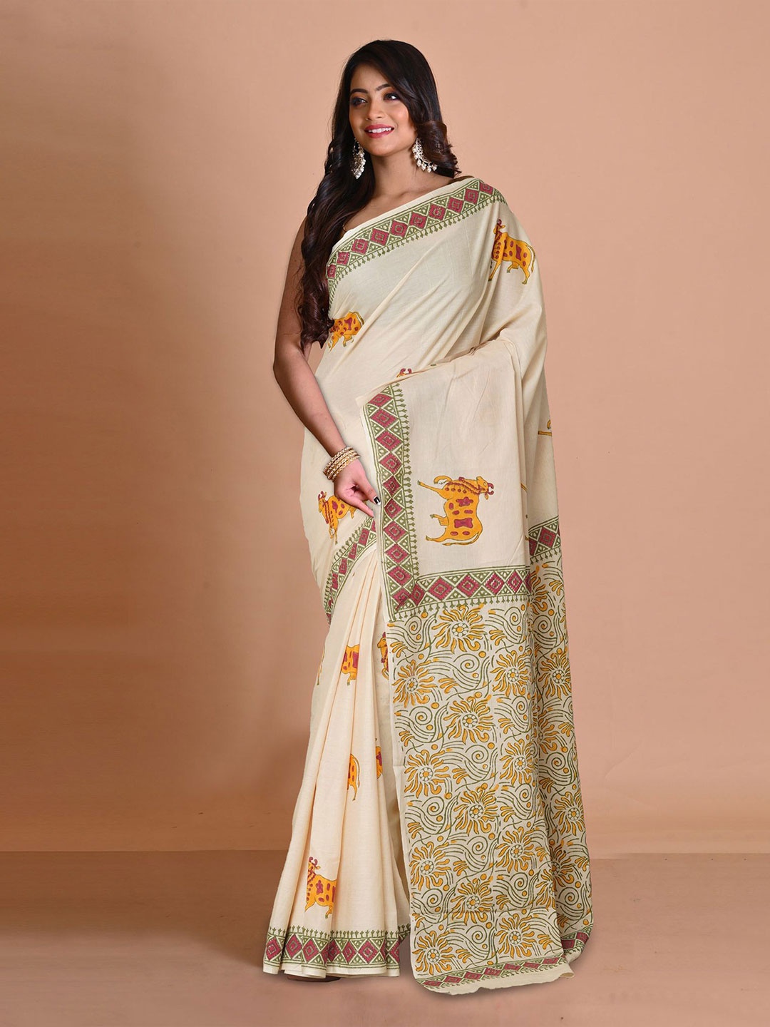 

Unnati Silks Ethnic Motifs Pure Cotton Handloom Block Print Saree, Cream