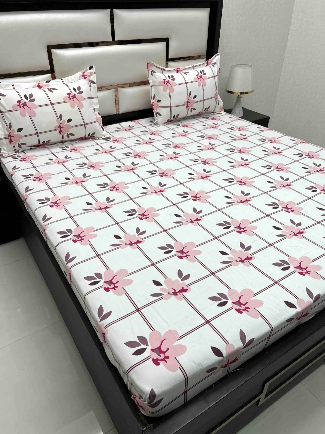 

Pure Decor Queen Size Double Bed Bedsheet With 2 Pillow Covers 2.28 m x 2.54 m, Pink