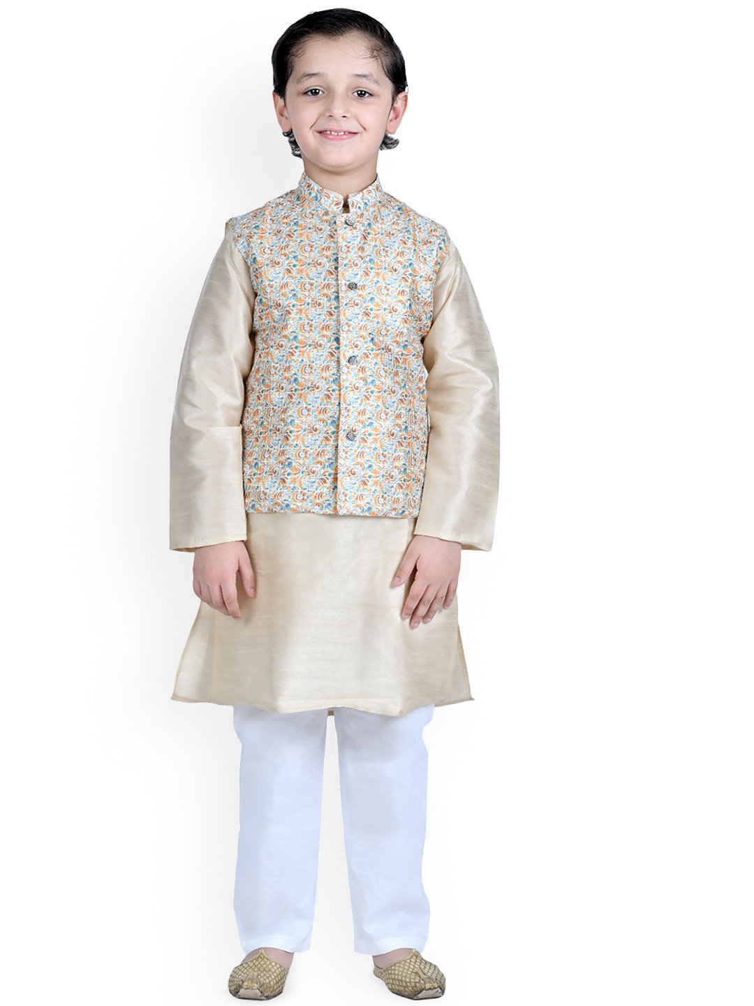 

itsmycostume Boys Mandarin Collar Pure Cotton Straight Kurta With Trouser & Nehru Jacket, Cream