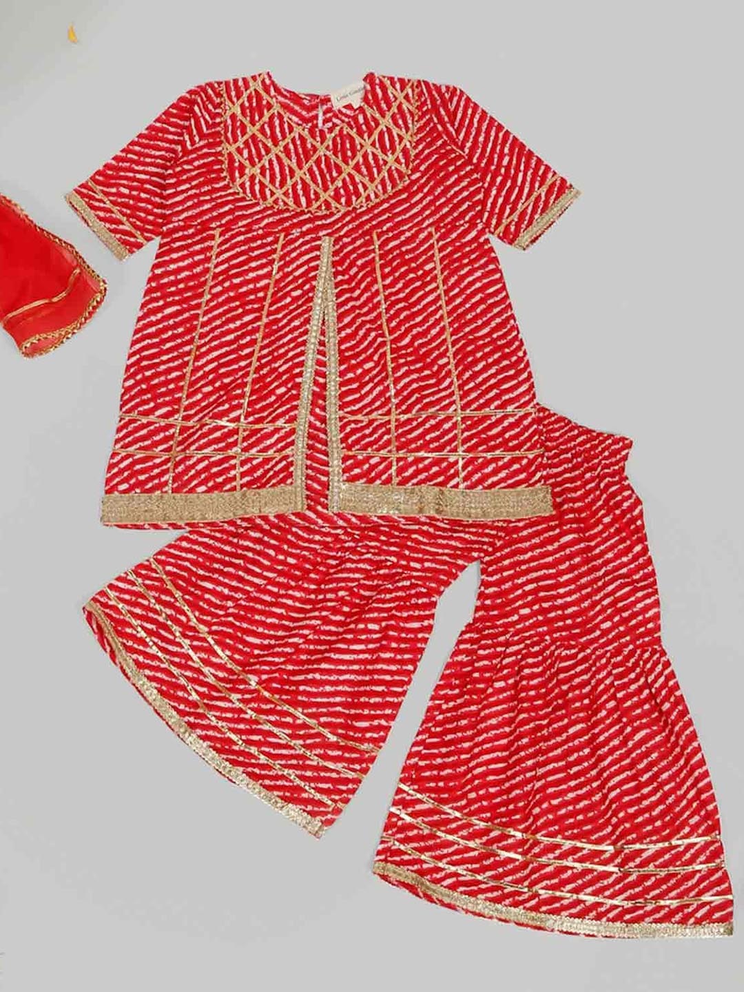 

LITTLE GINNIE Girls Leheriya Printed Pure Cotton Kurti with Sharara & Dupatta, Red