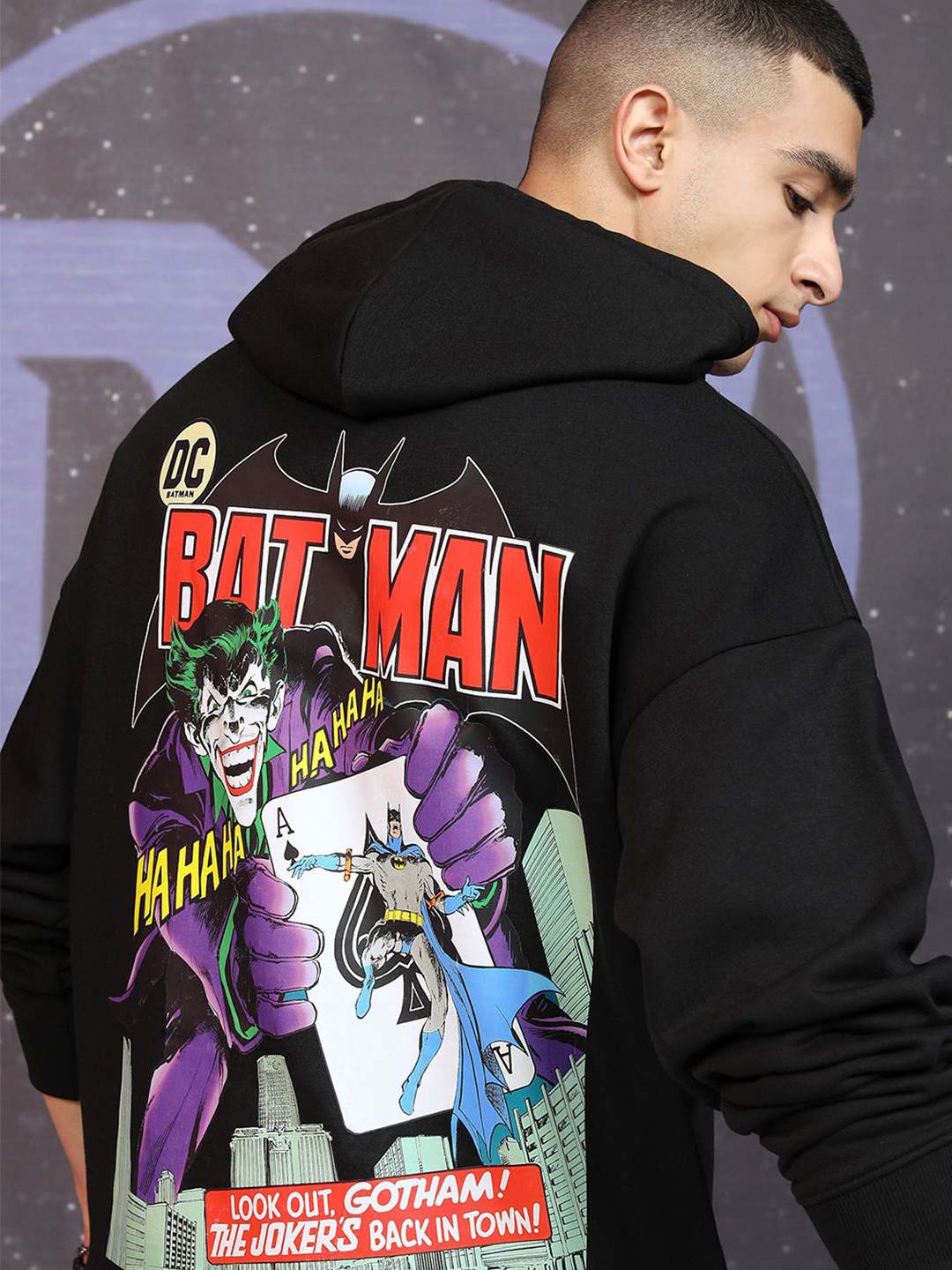 

HIGHLANDER Men Warner Bros Batman Printed Hooded Oversized Pullover Sweatshirt, Black