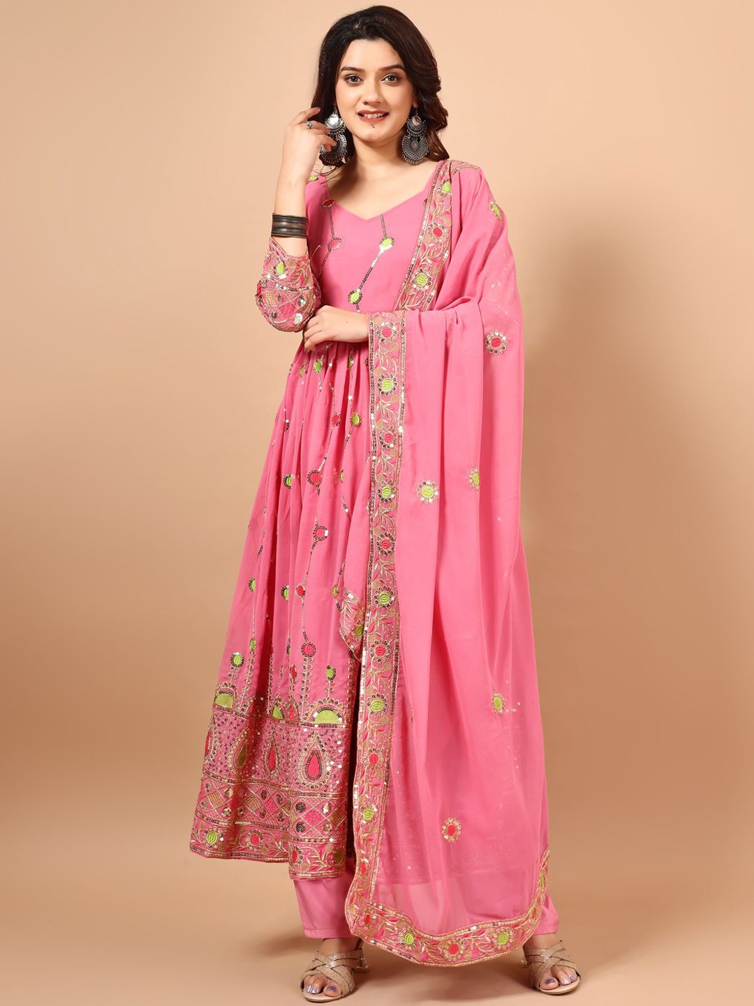 

Wedani Women Floral Embroidered Regular Kurta with Trousers & With Dupatta, Pink