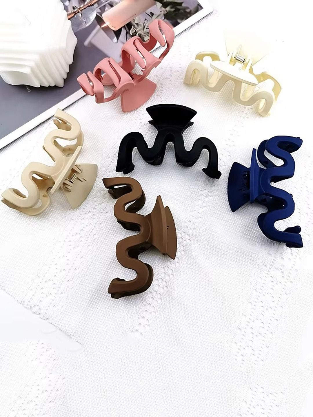 

VAGHBHATT Women Set of 6 Claw Clip, Navy blue