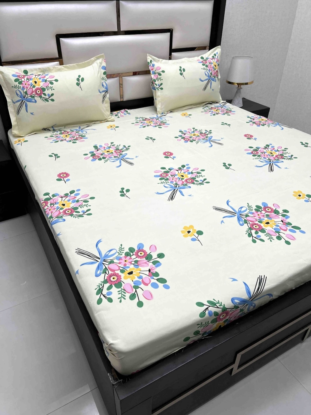 

Pure Decor Queen Size Double Bed Bedsheet With 2 Pillow Covers 2.28 m x 2.54 m, Cream