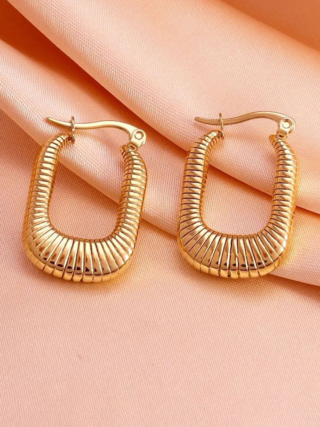 

MEENAZ Gold-Plated Contemporary Studs Earrings